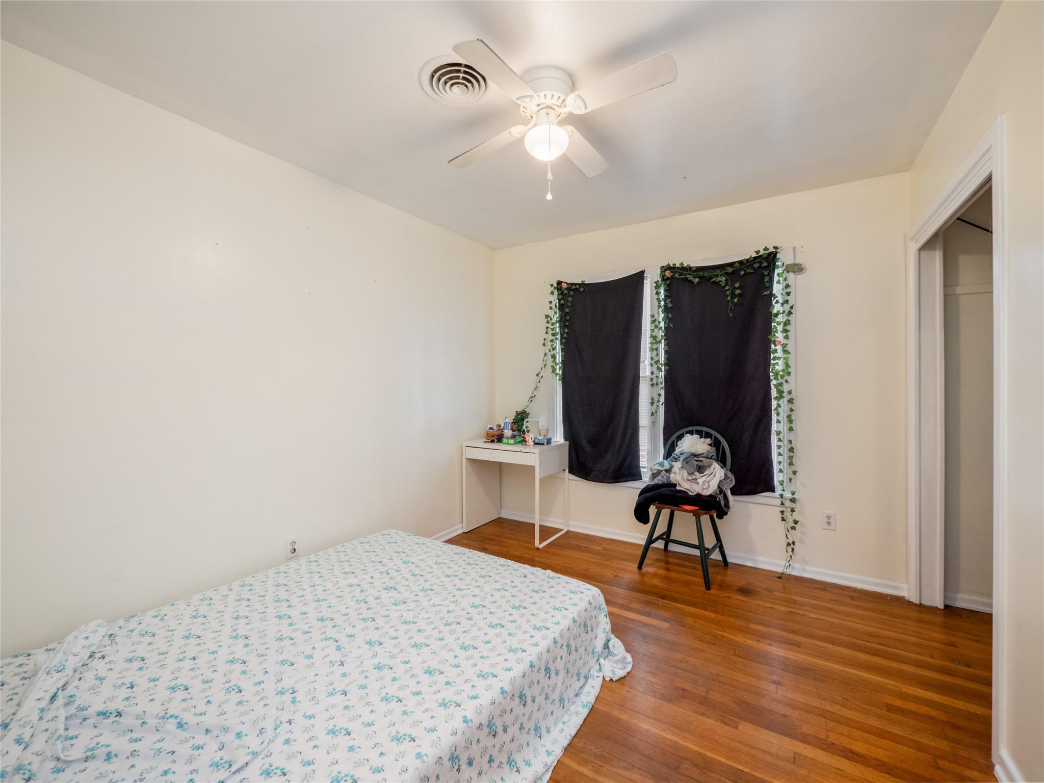 1910 S 13th St, Temple, TX 76504