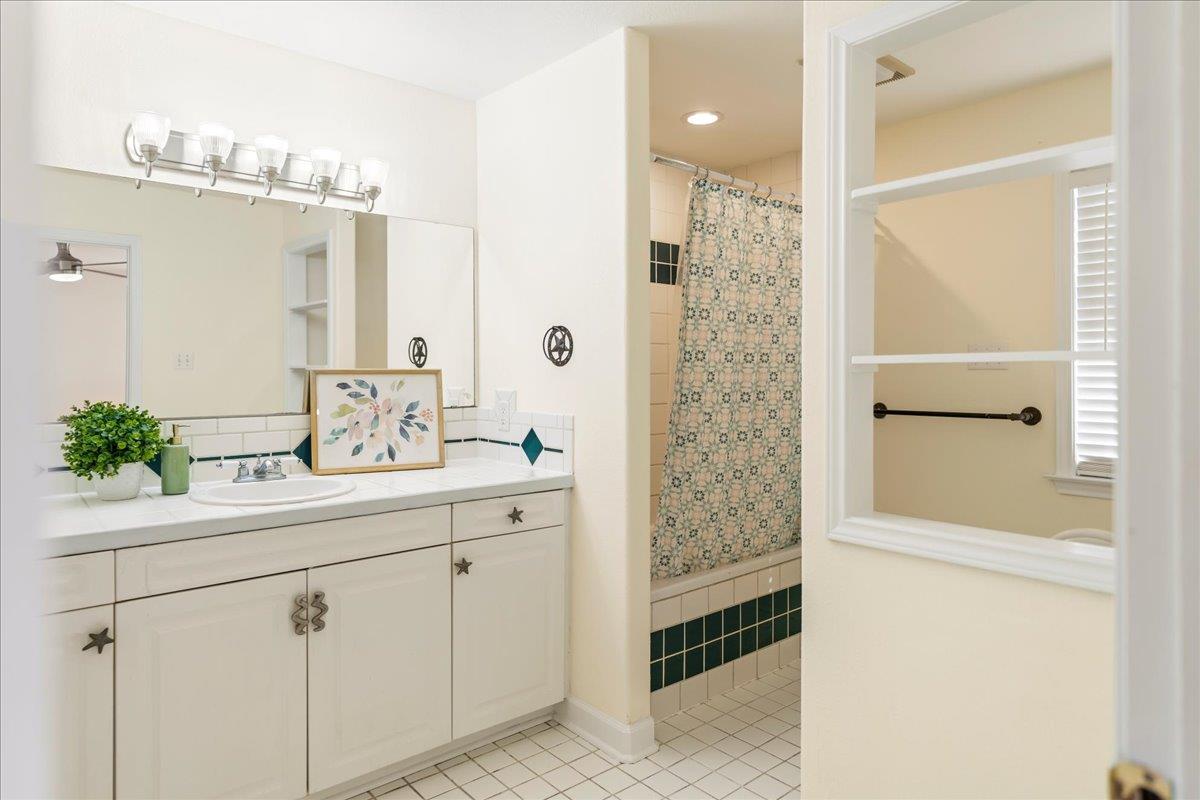 9 Ridgewood Cir, Wimberley, TX 78676