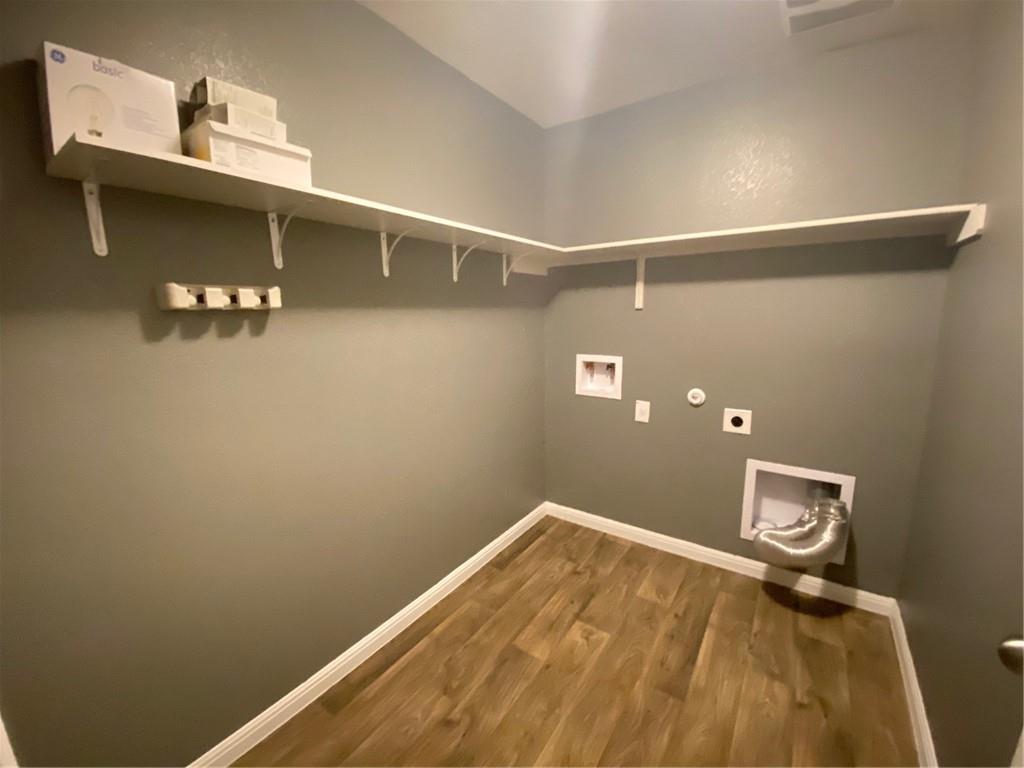 321 Old Glory Trl, Liberty Hill, TX 78642