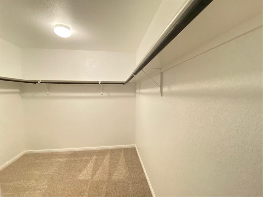 321 Old Glory Trl, Liberty Hill, TX 78642