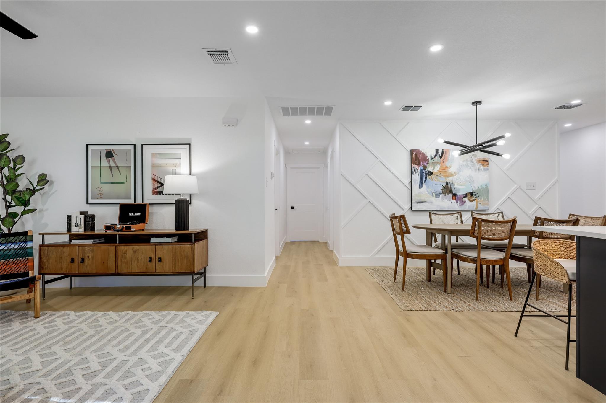 813 Cardiff Dr, Austin, TX 78745