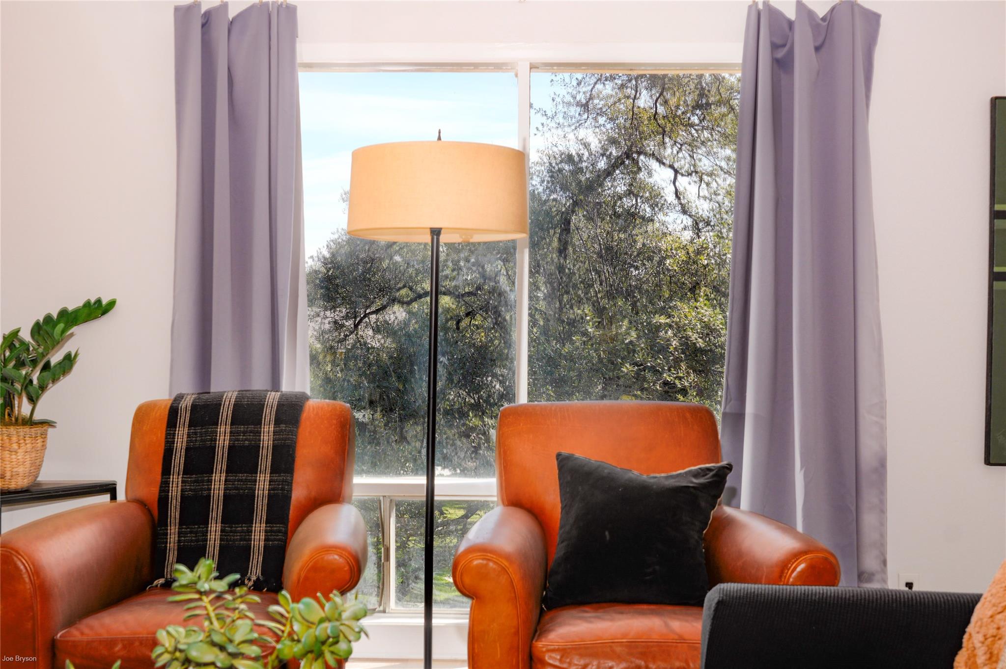 5326 Balcones Dr # D, Austin, TX 78731