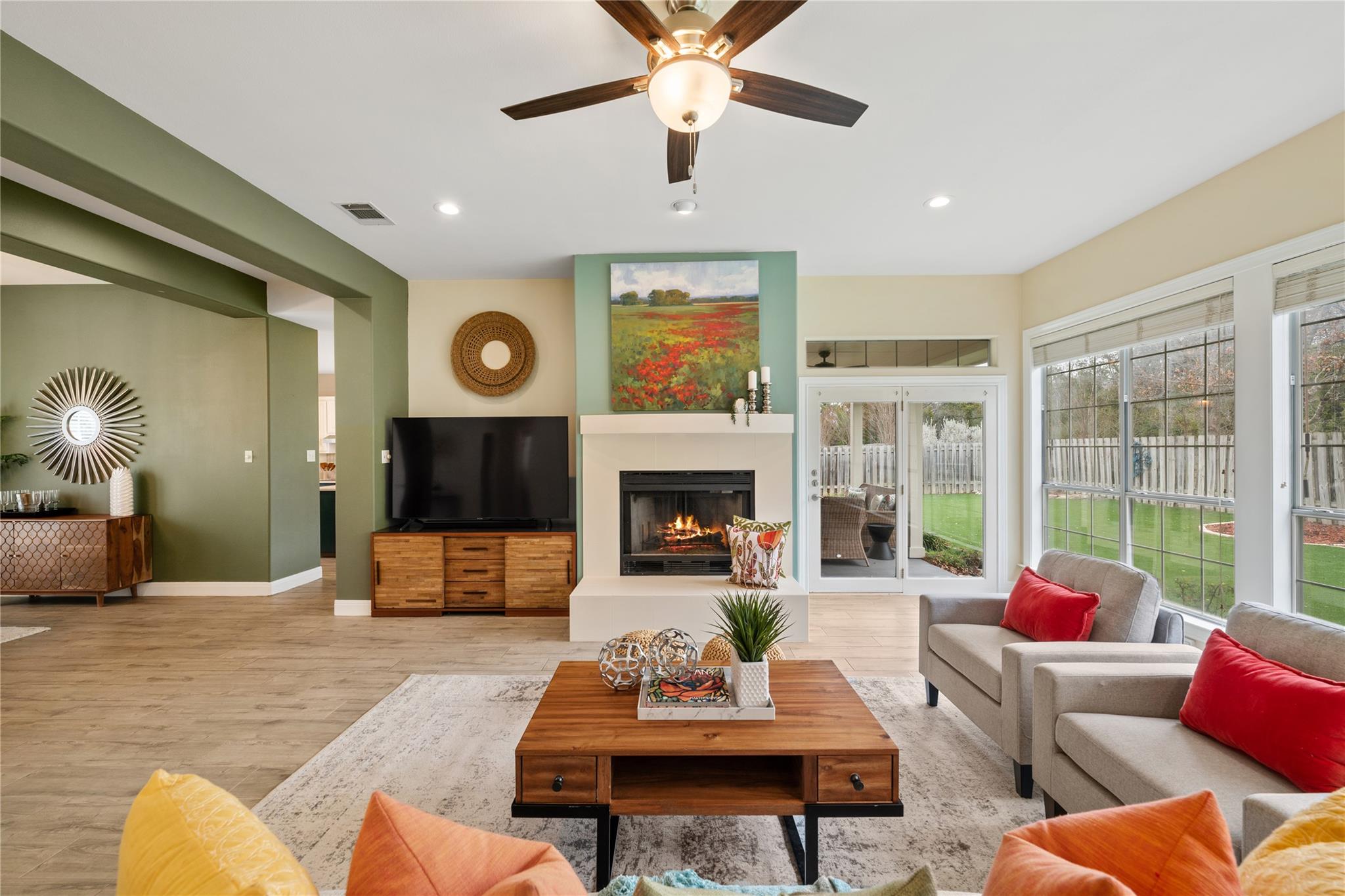 119 Crestview Dr, Lakeway, TX 78734