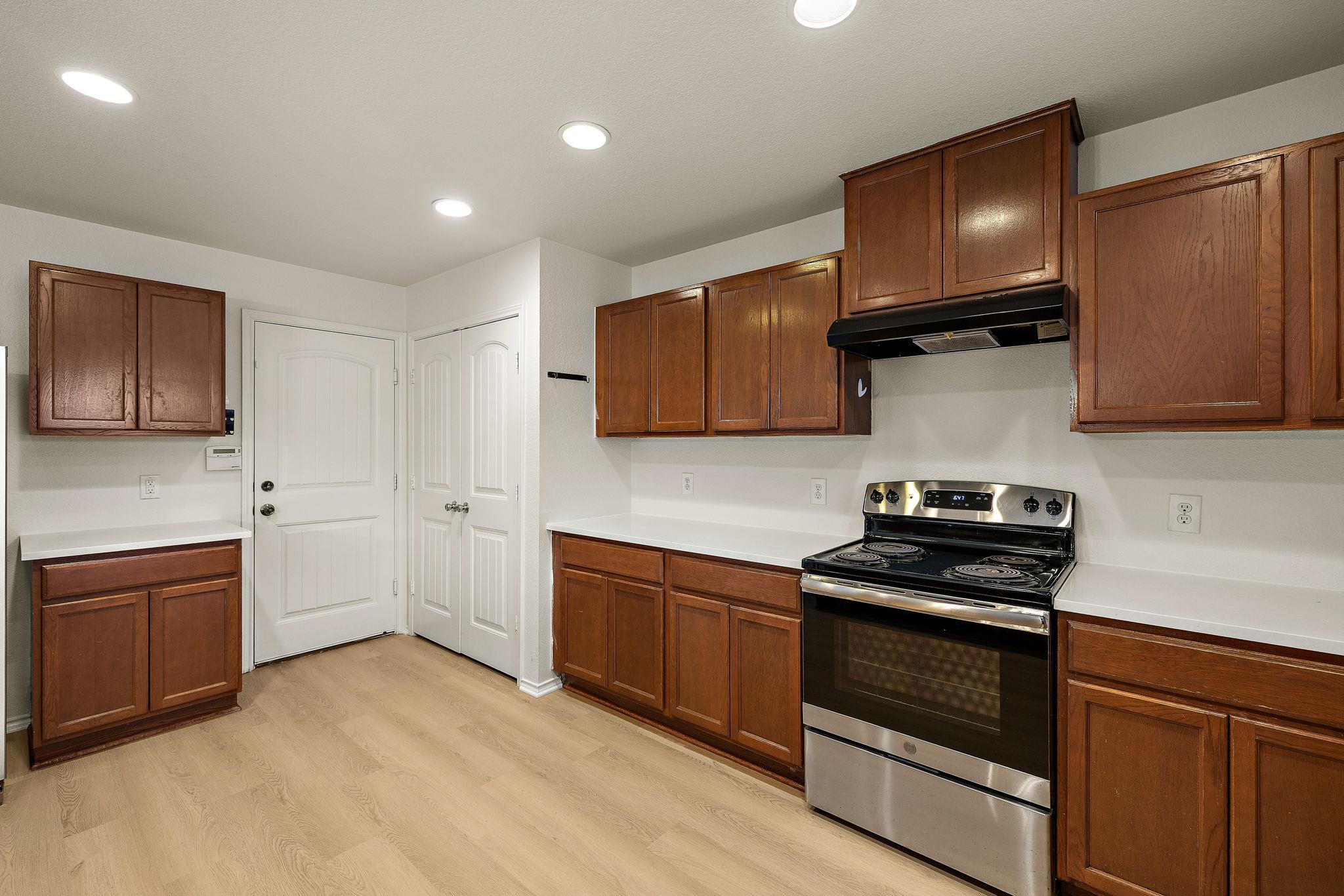 924 Oatmeal Dr, Pflugerville, TX 78660