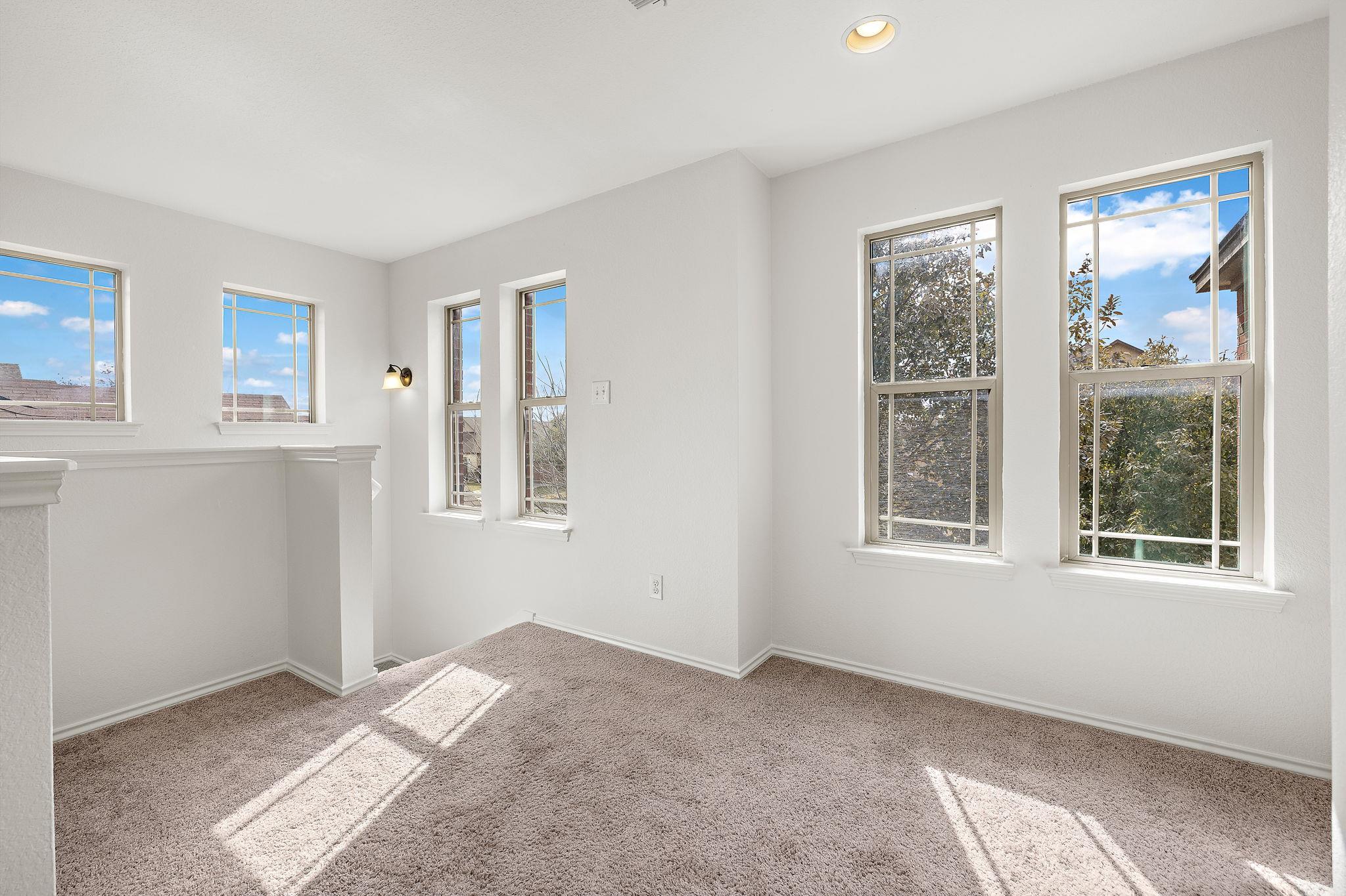 924 Oatmeal Dr, Pflugerville, TX 78660