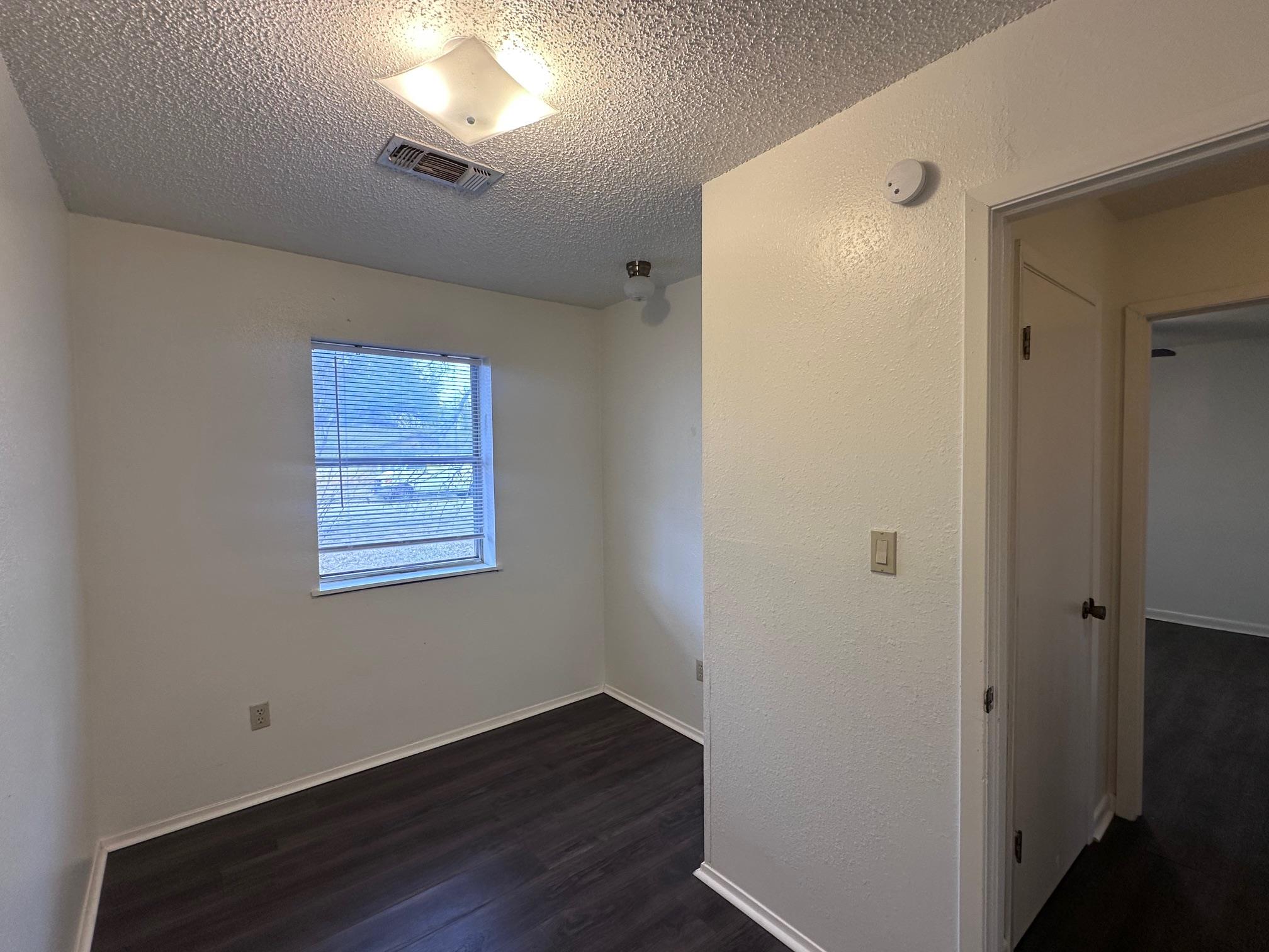 413 Magnolia St, Bastrop, TX 78602