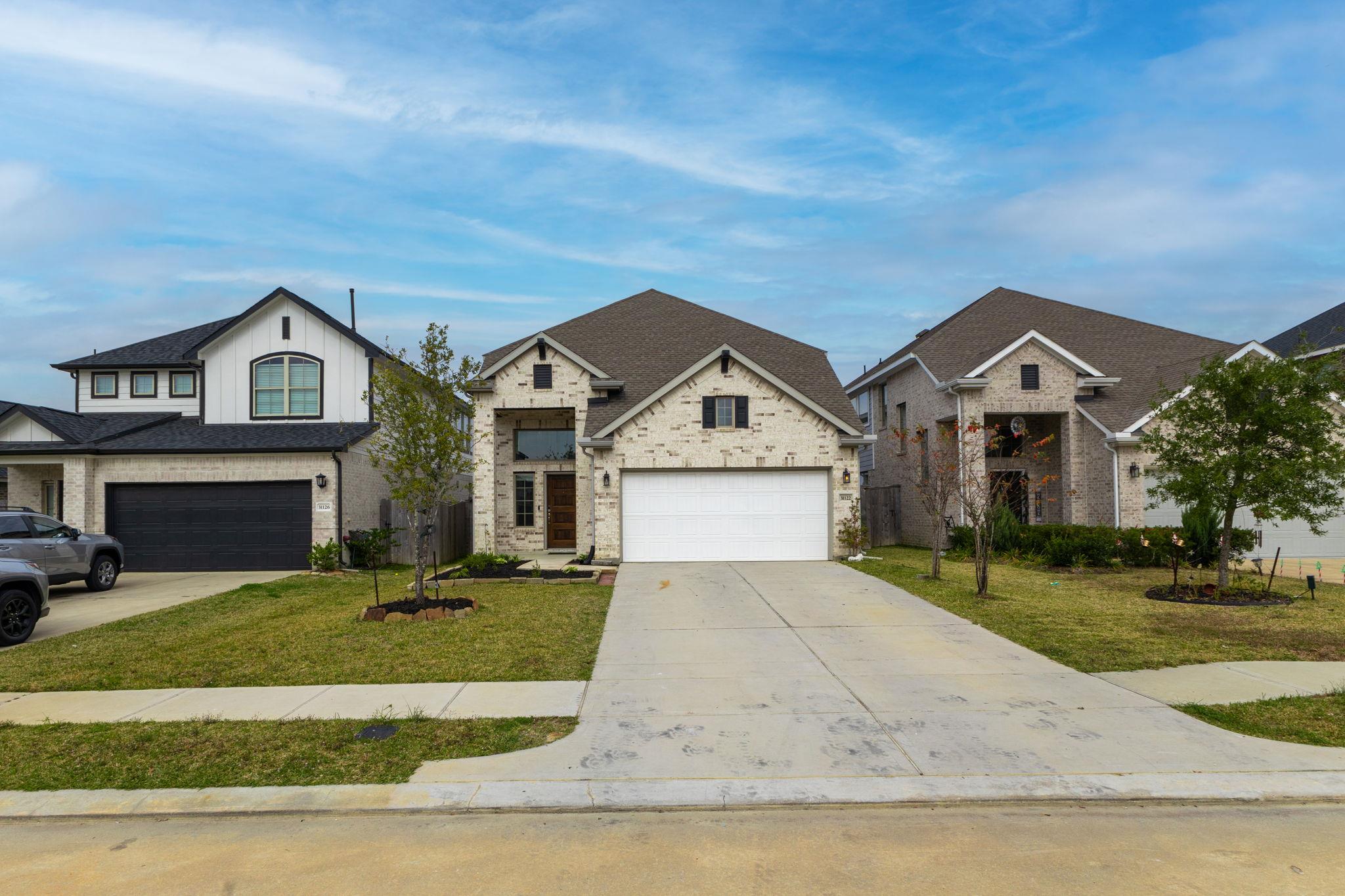 31122 Balsam Hawk Ln, Hockley, TX 77447