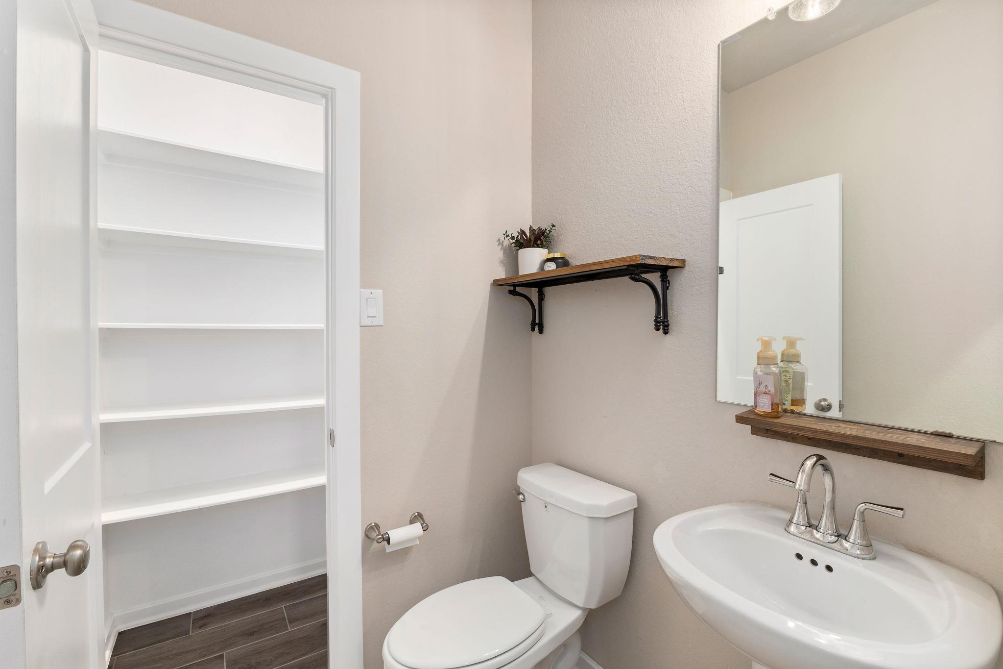 31122 Balsam Hawk Ln, Hockley, TX 77447