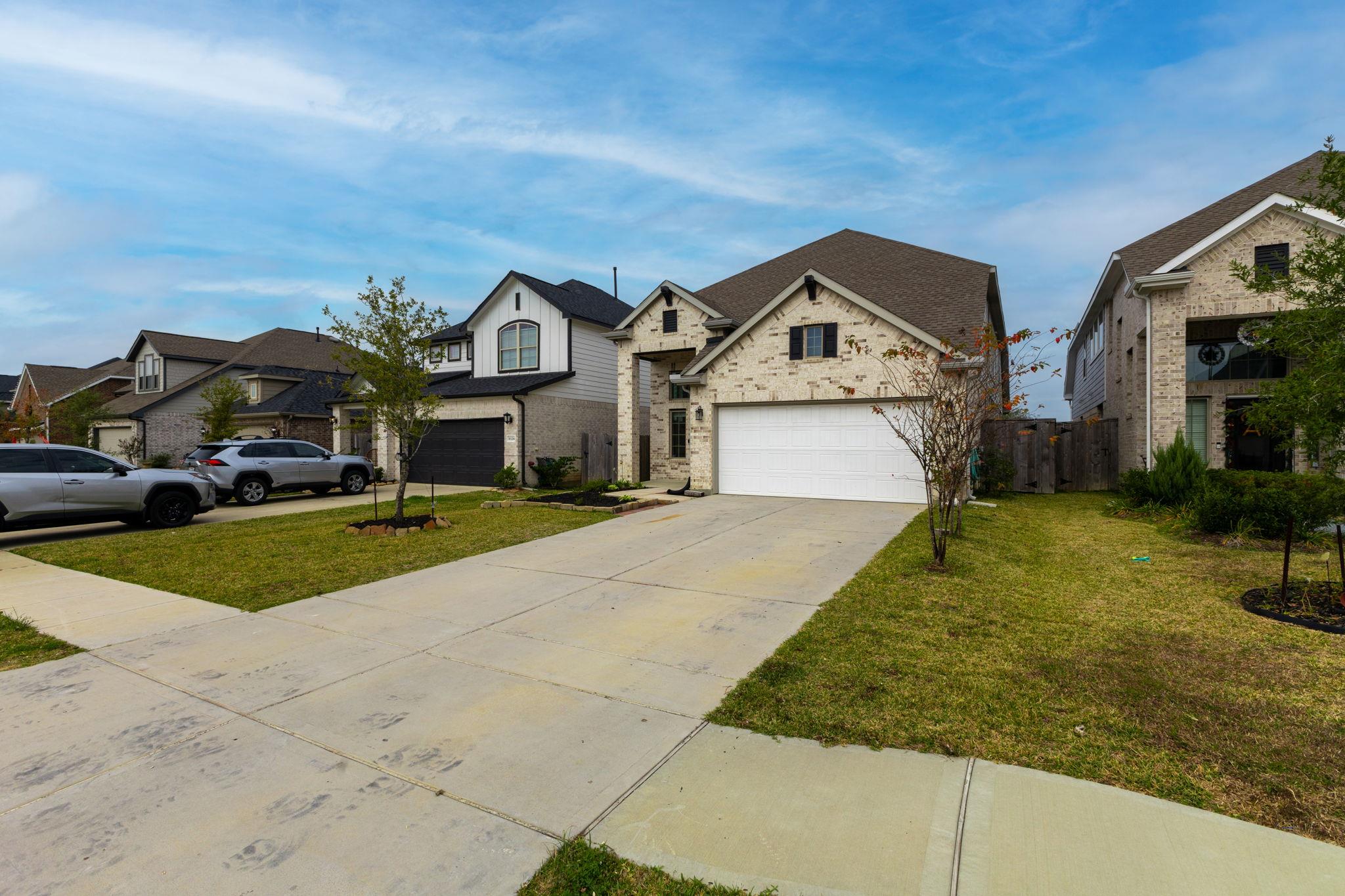 31122 Balsam Hawk Ln, Hockley, TX 77447