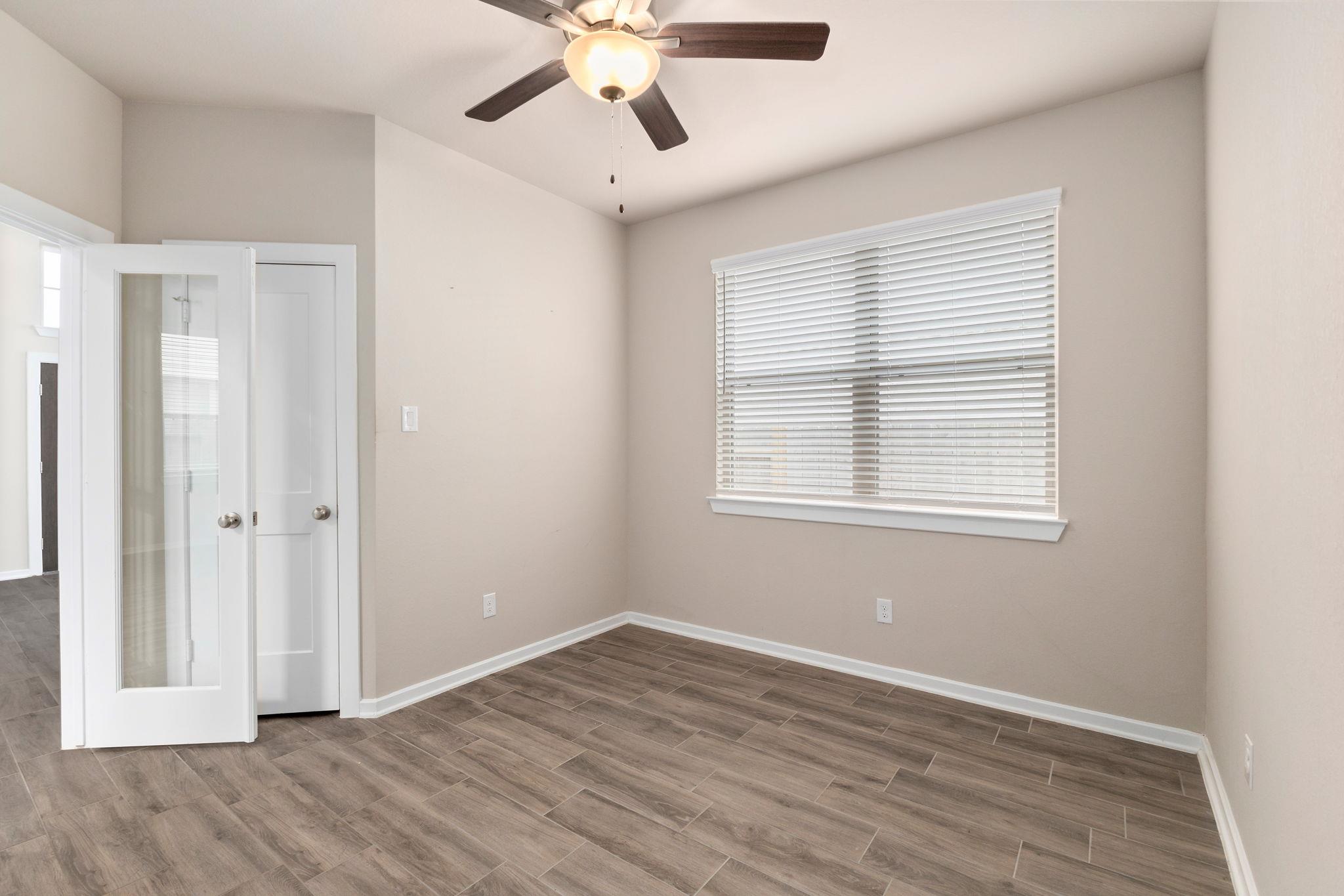 31122 Balsam Hawk Ln, Hockley, TX 77447