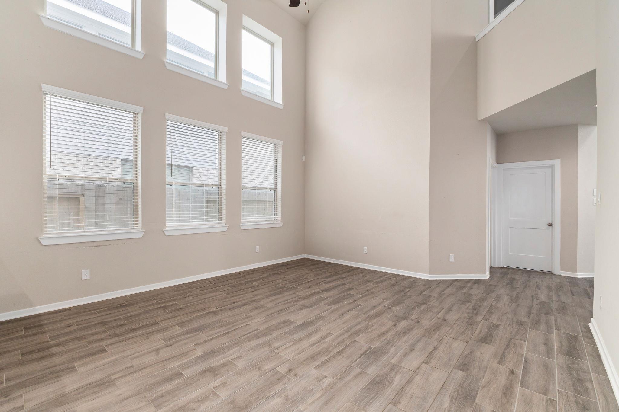 31122 Balsam Hawk Ln, Hockley, TX 77447