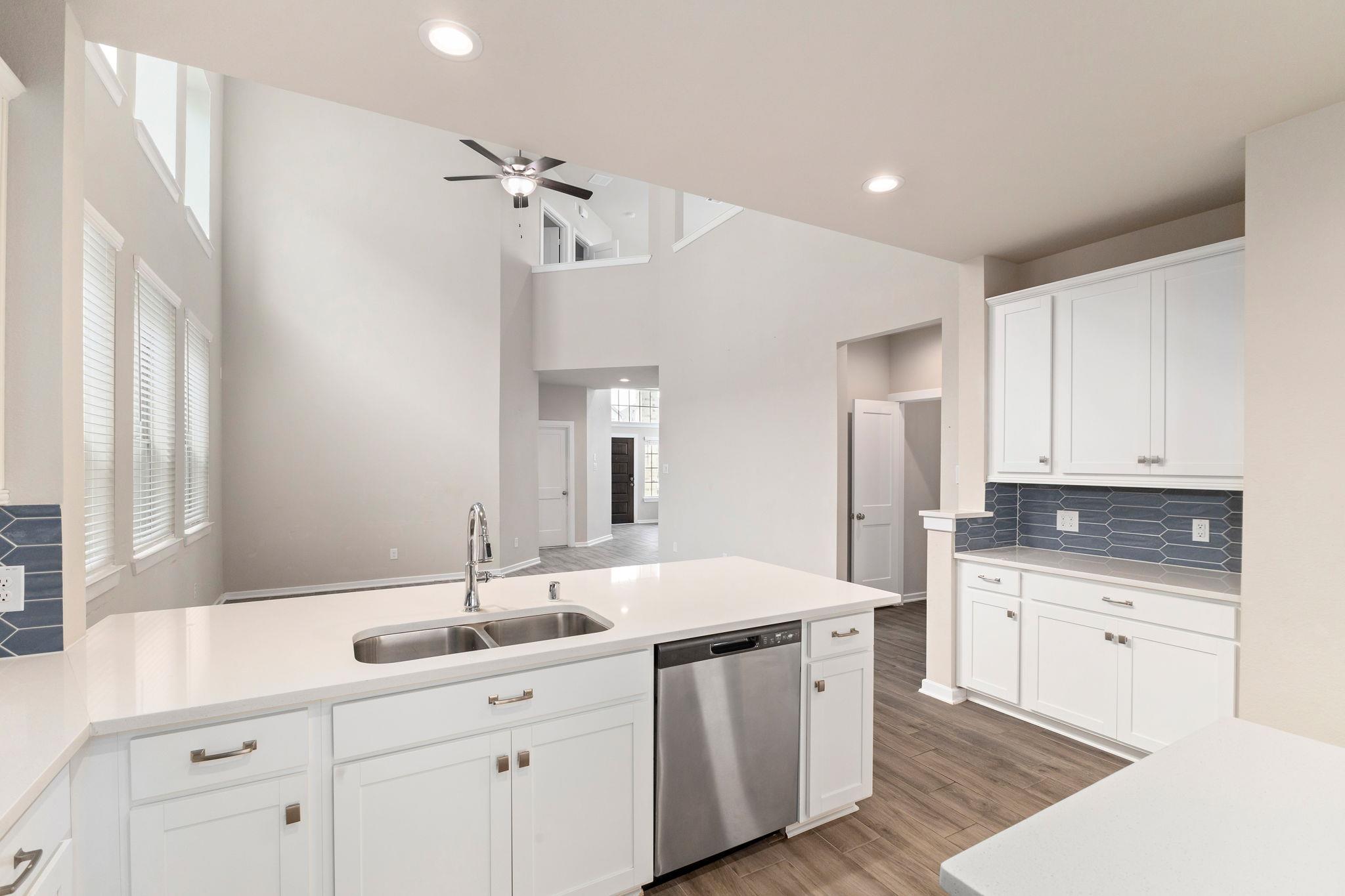 31122 Balsam Hawk Ln, Hockley, TX 77447