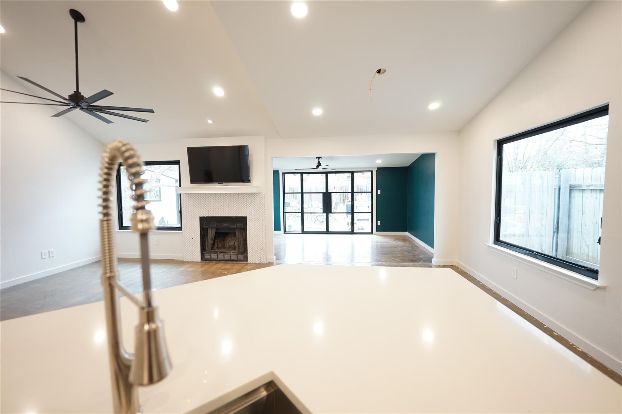 8006 Tiffany Dr, Austin, TX 78749