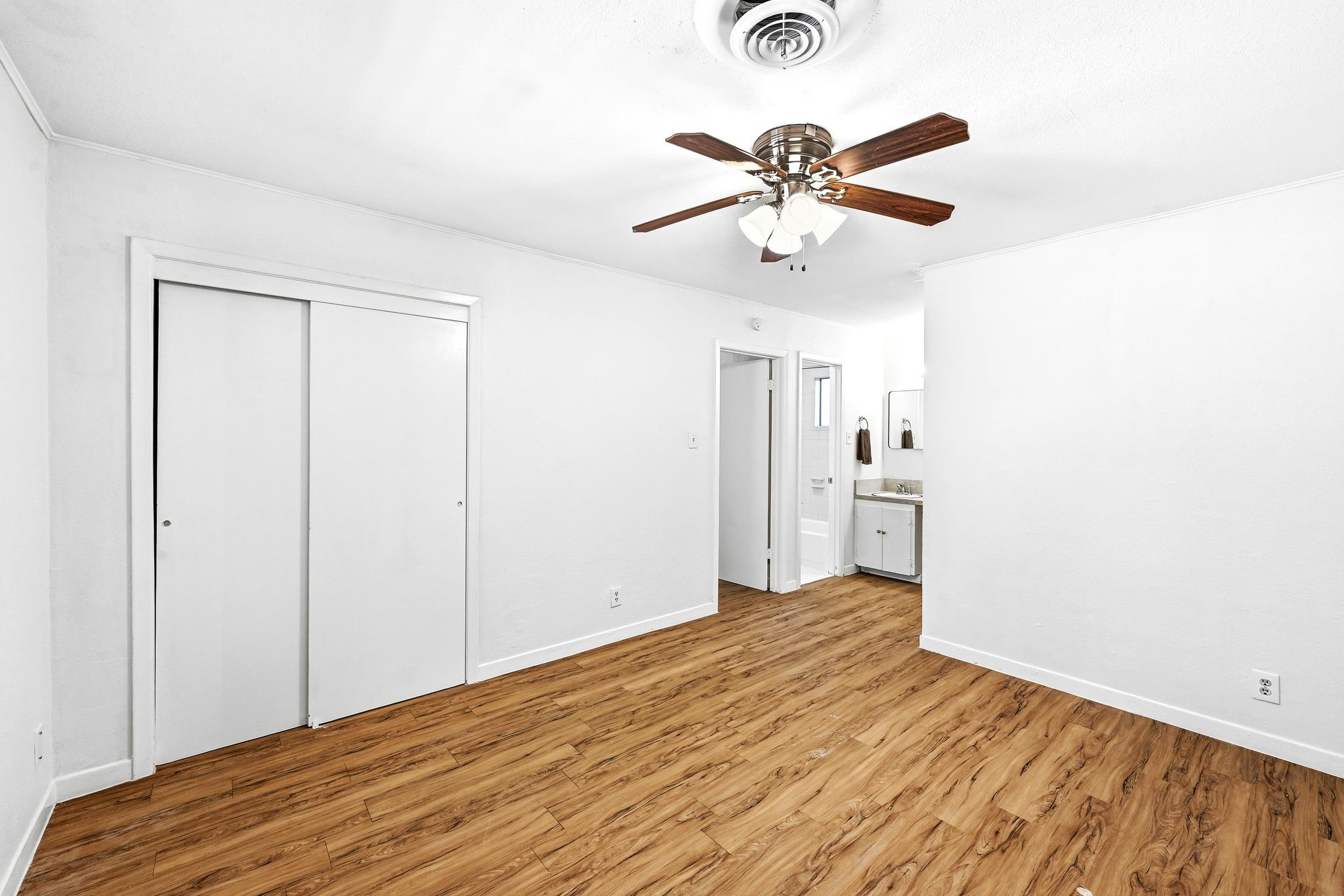 8204 EXMOOR Dr, Austin, TX 78757