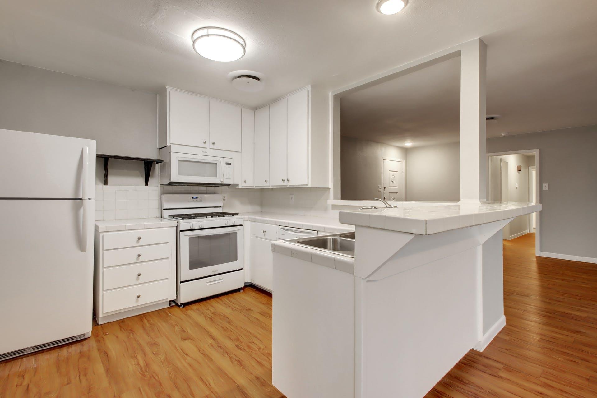 8204 EXMOOR Dr, Austin, TX 78757