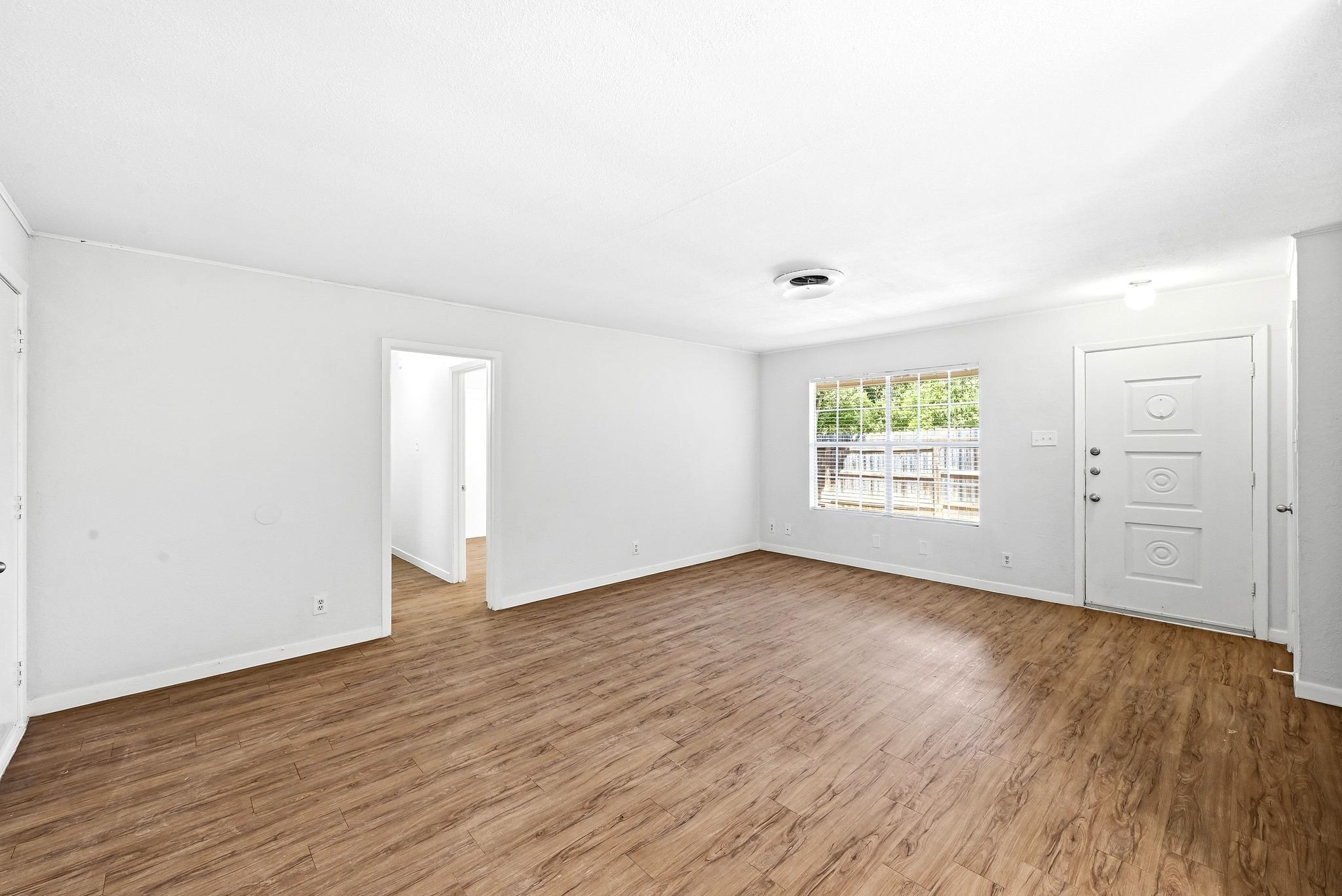 8204 EXMOOR Dr, Austin, TX 78757