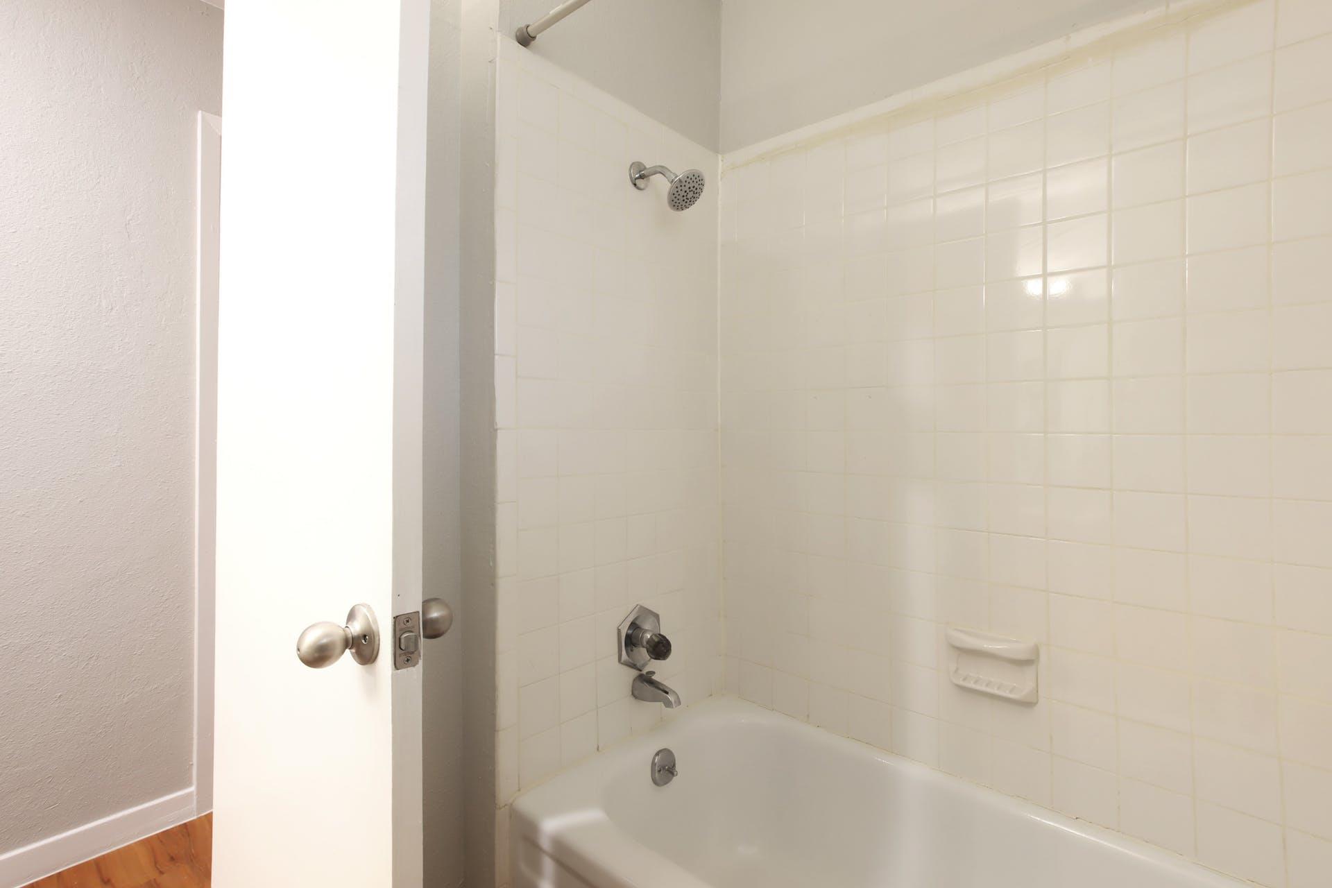 8204 EXMOOR Dr, Austin, TX 78757