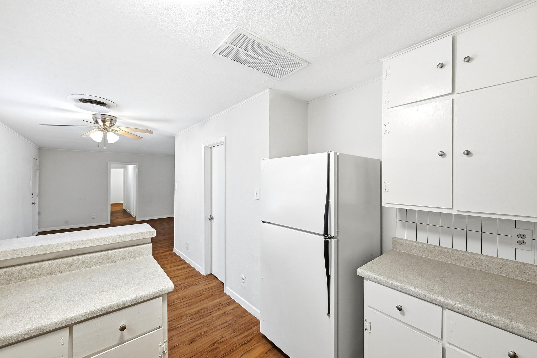 8204 EXMOOR Dr, Austin, TX 78757