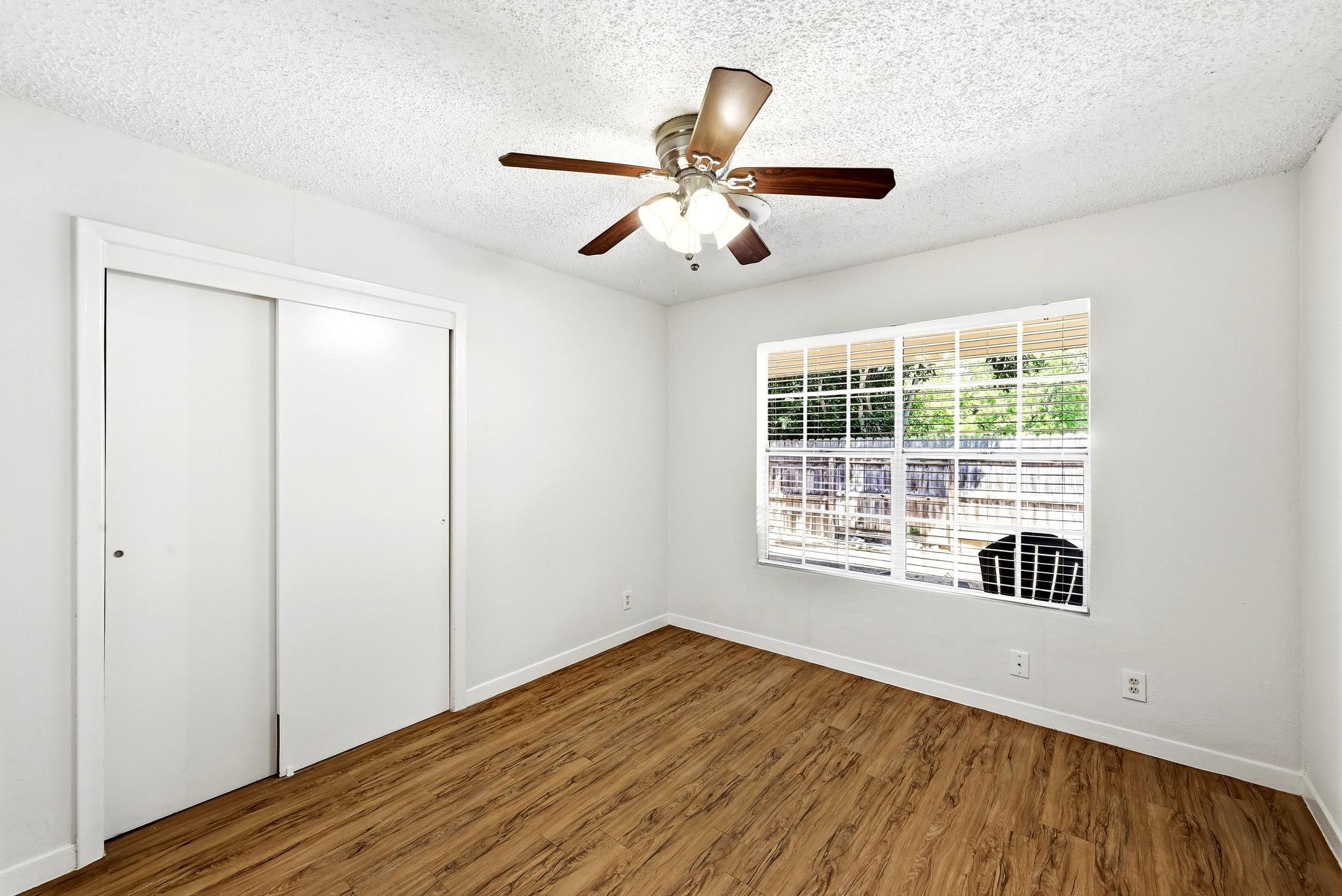 8204 EXMOOR Dr, Austin, TX 78757