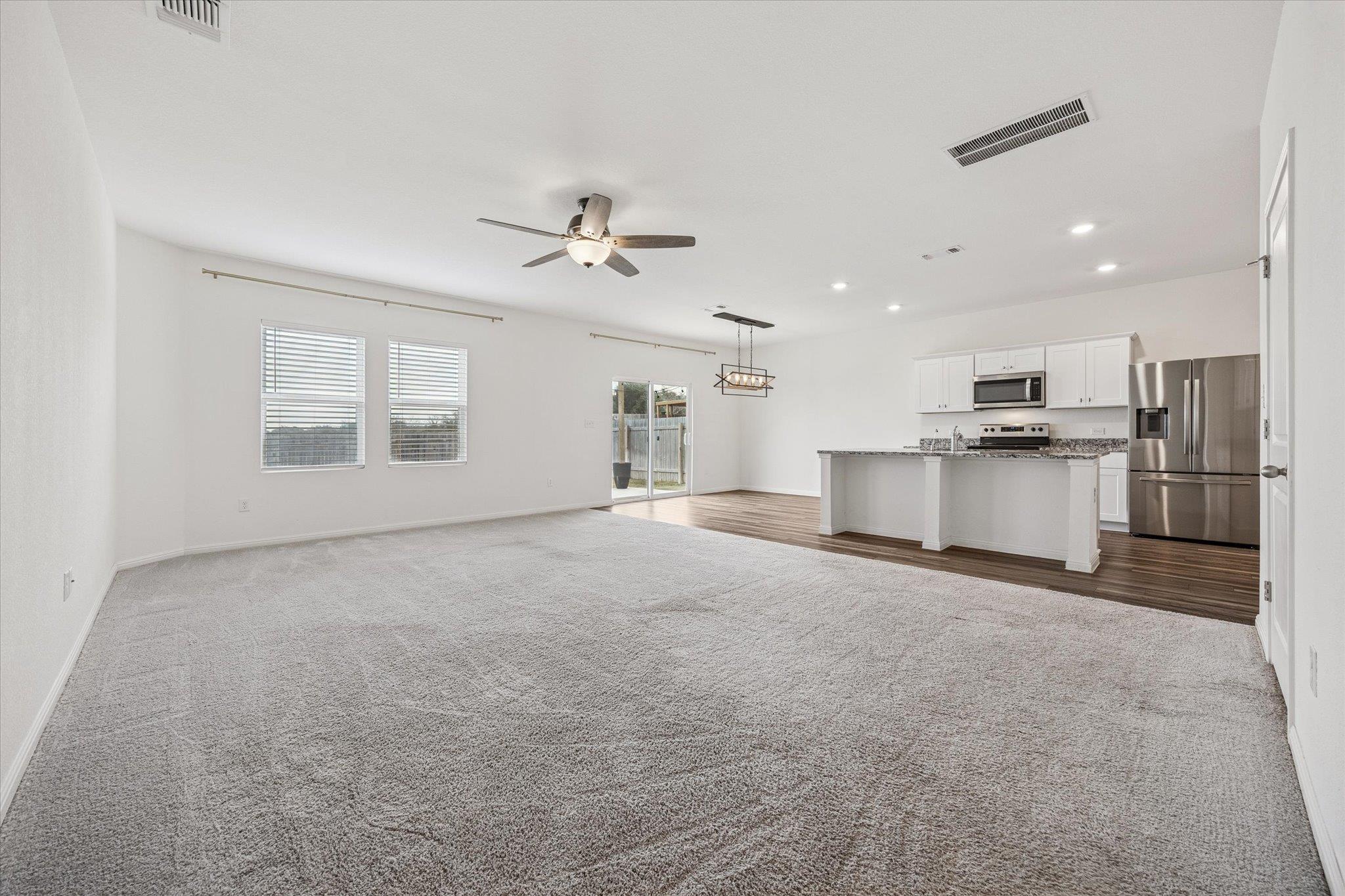 208 Night Riders Way, Jarrell, TX 76537