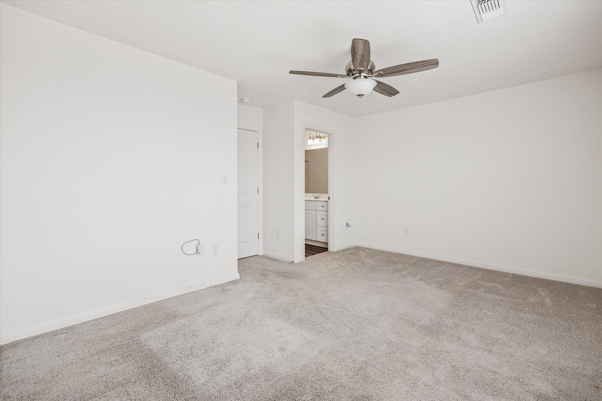 208 Night Riders Way, Jarrell, TX 76537