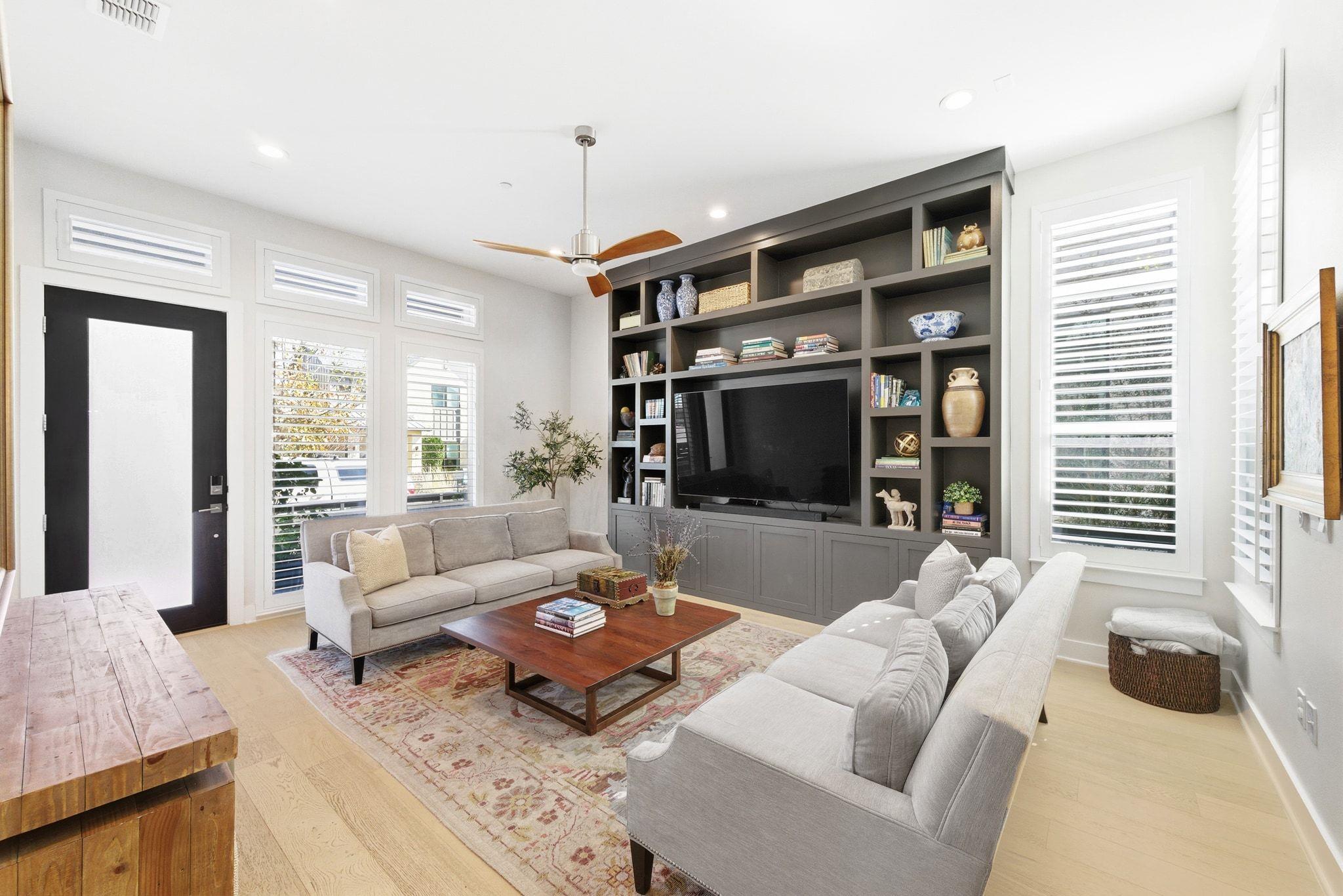 4209 Elevator Dr, Austin, TX 78731