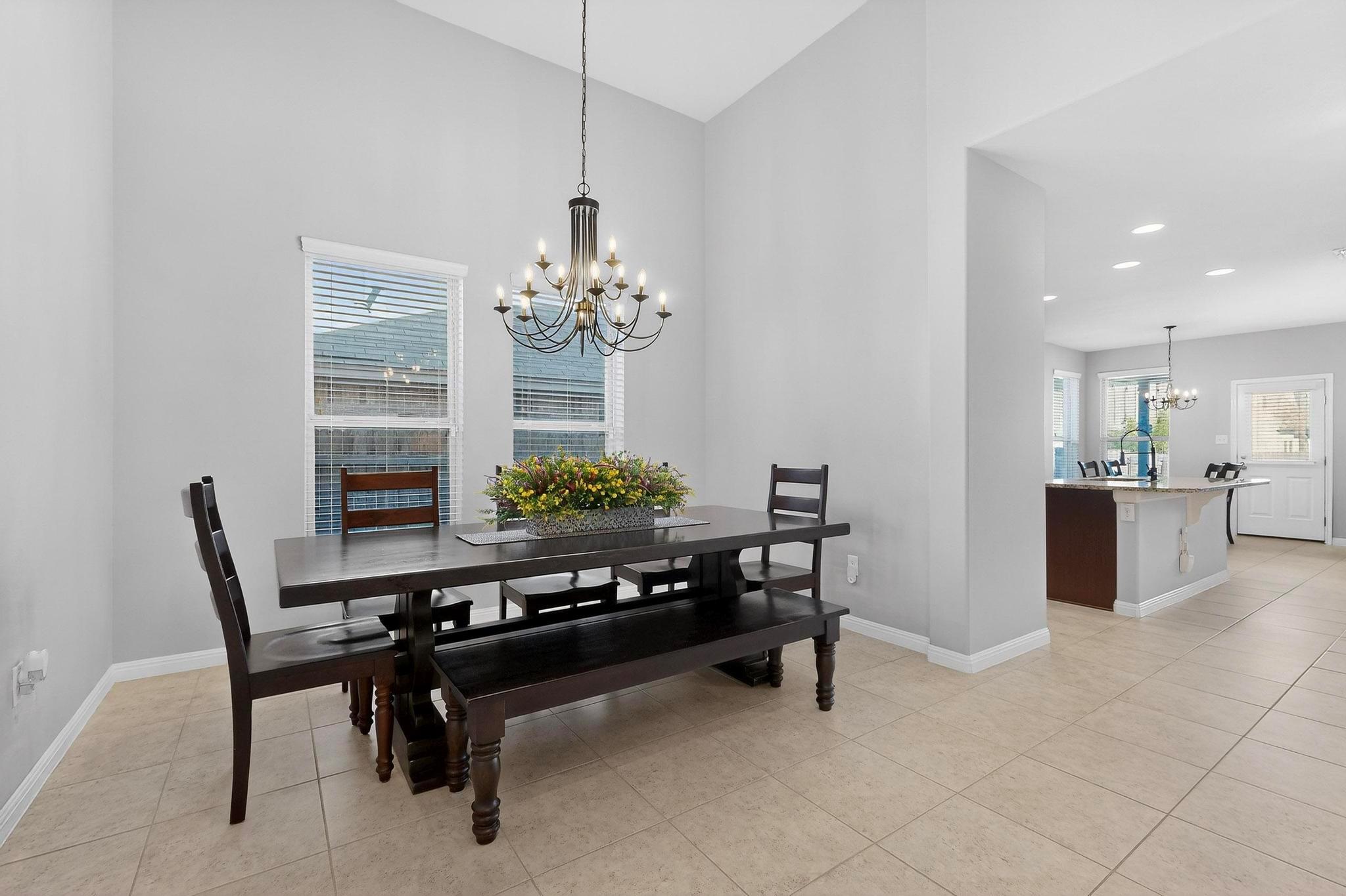 1913 Goldilocks Ln, Austin, TX 78652