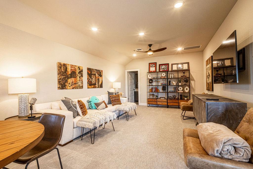 217 Northcrest Dr, Liberty Hill, TX 78642