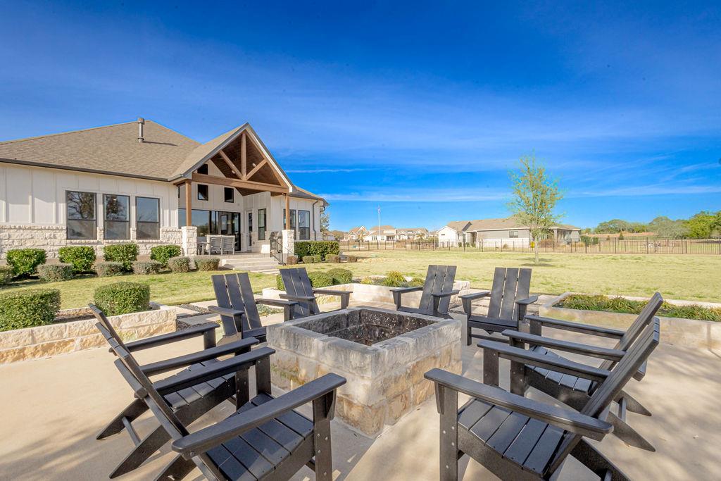 217 Northcrest Dr, Liberty Hill, TX 78642