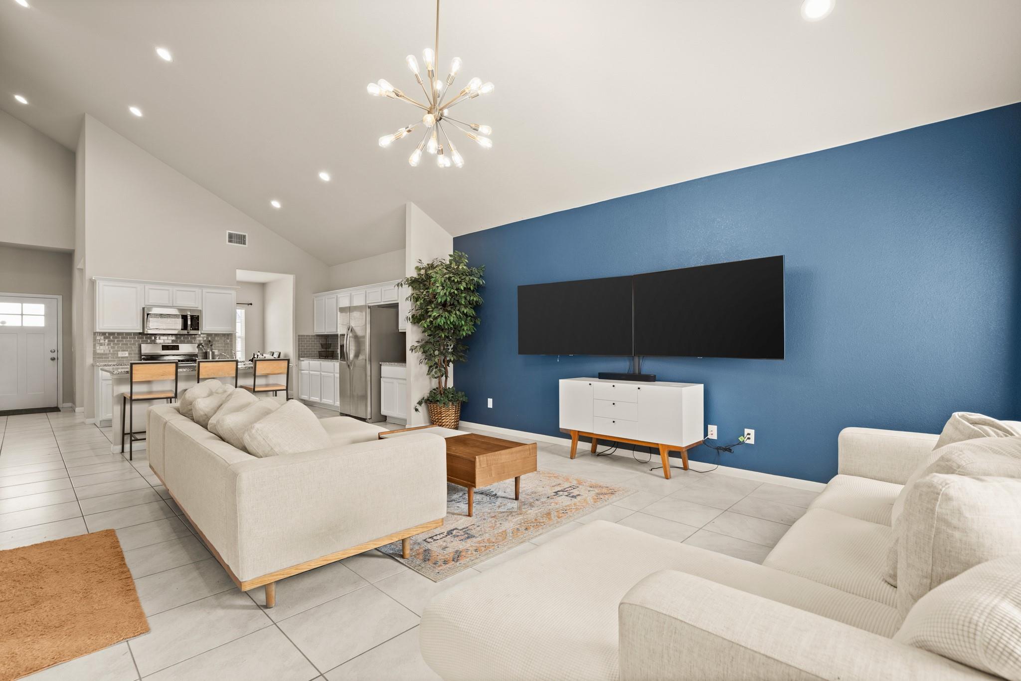 6601 San Isidro Dr, Austin, TX 78744