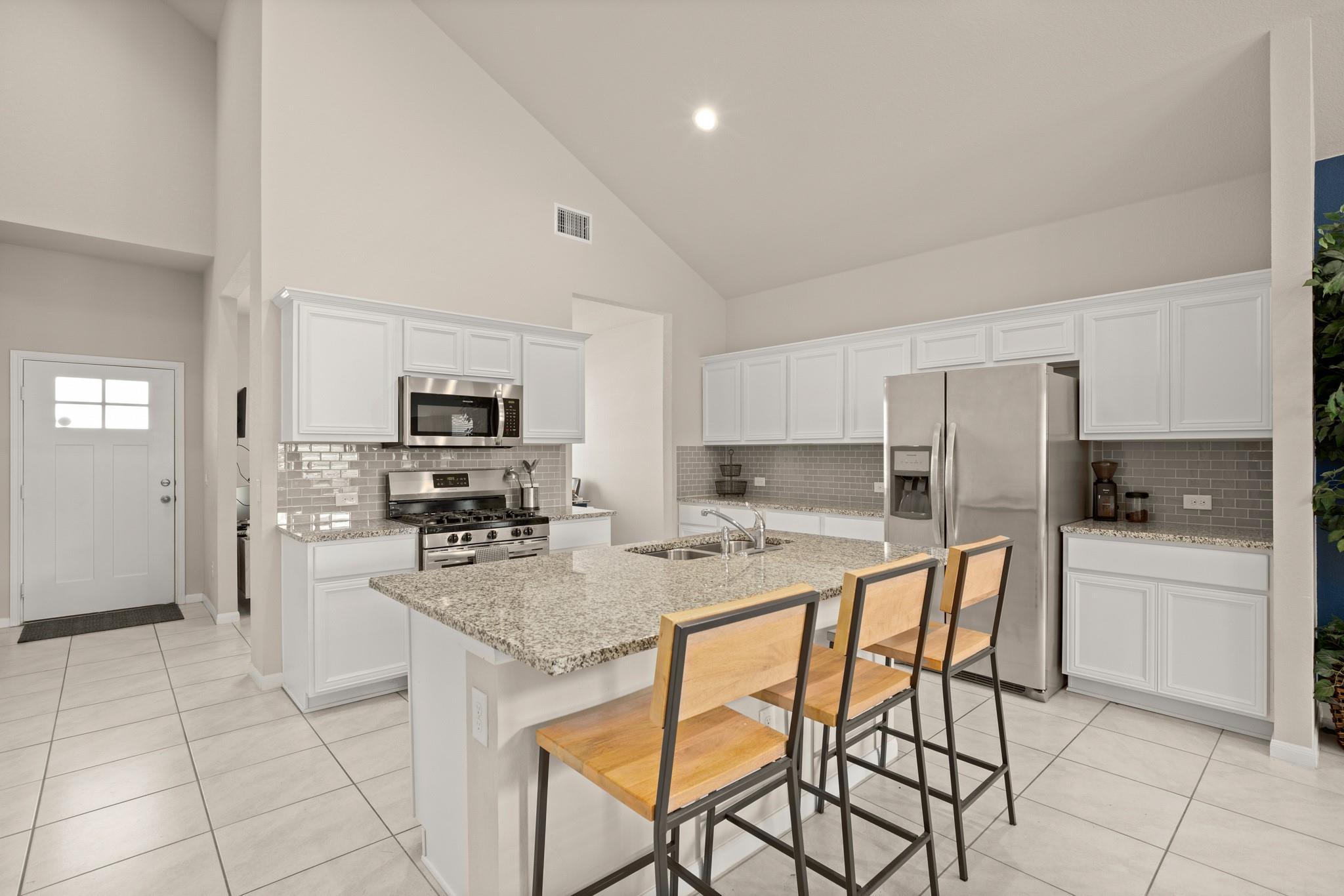 6601 San Isidro Dr, Austin, TX 78744