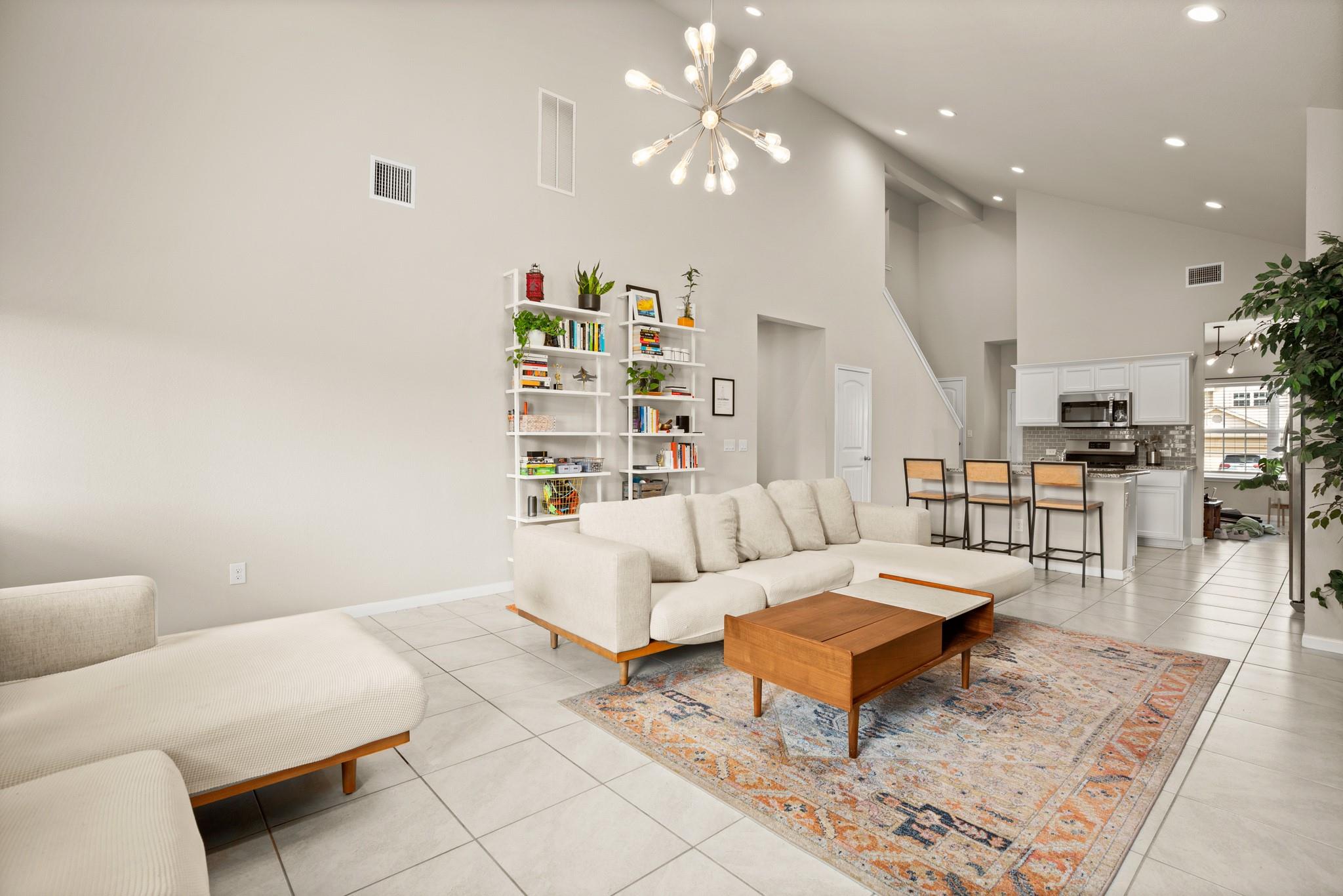 6601 San Isidro Dr, Austin, TX 78744