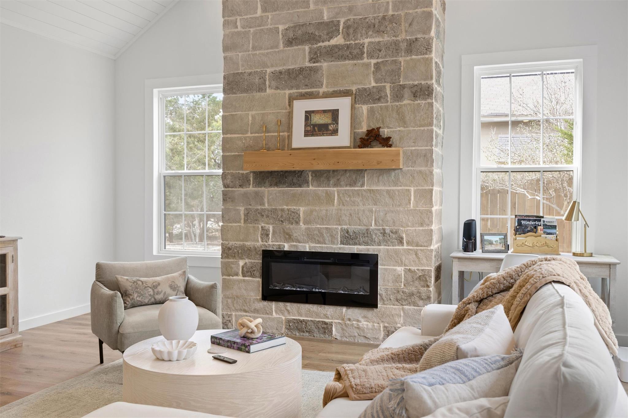 22 Creekside Dr, Wimberley, TX 78676