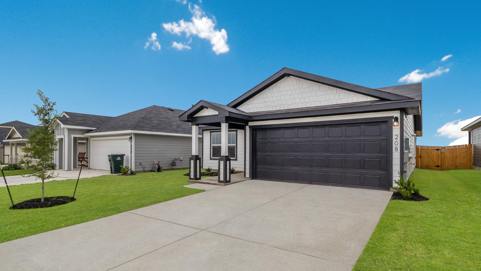 350 San Juan Trl, Bastrop, TX 78602