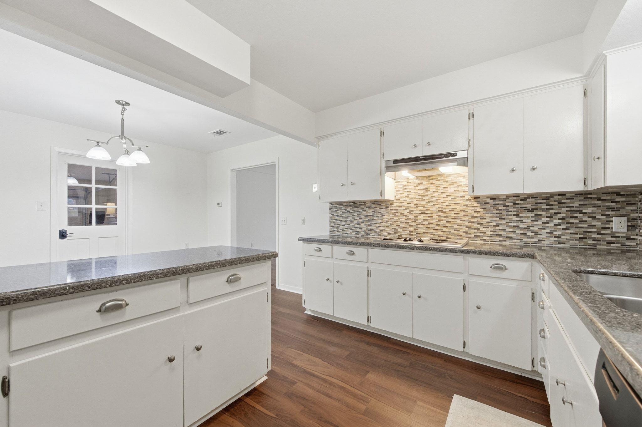 9504 Hansford Dr, Austin, TX 78753