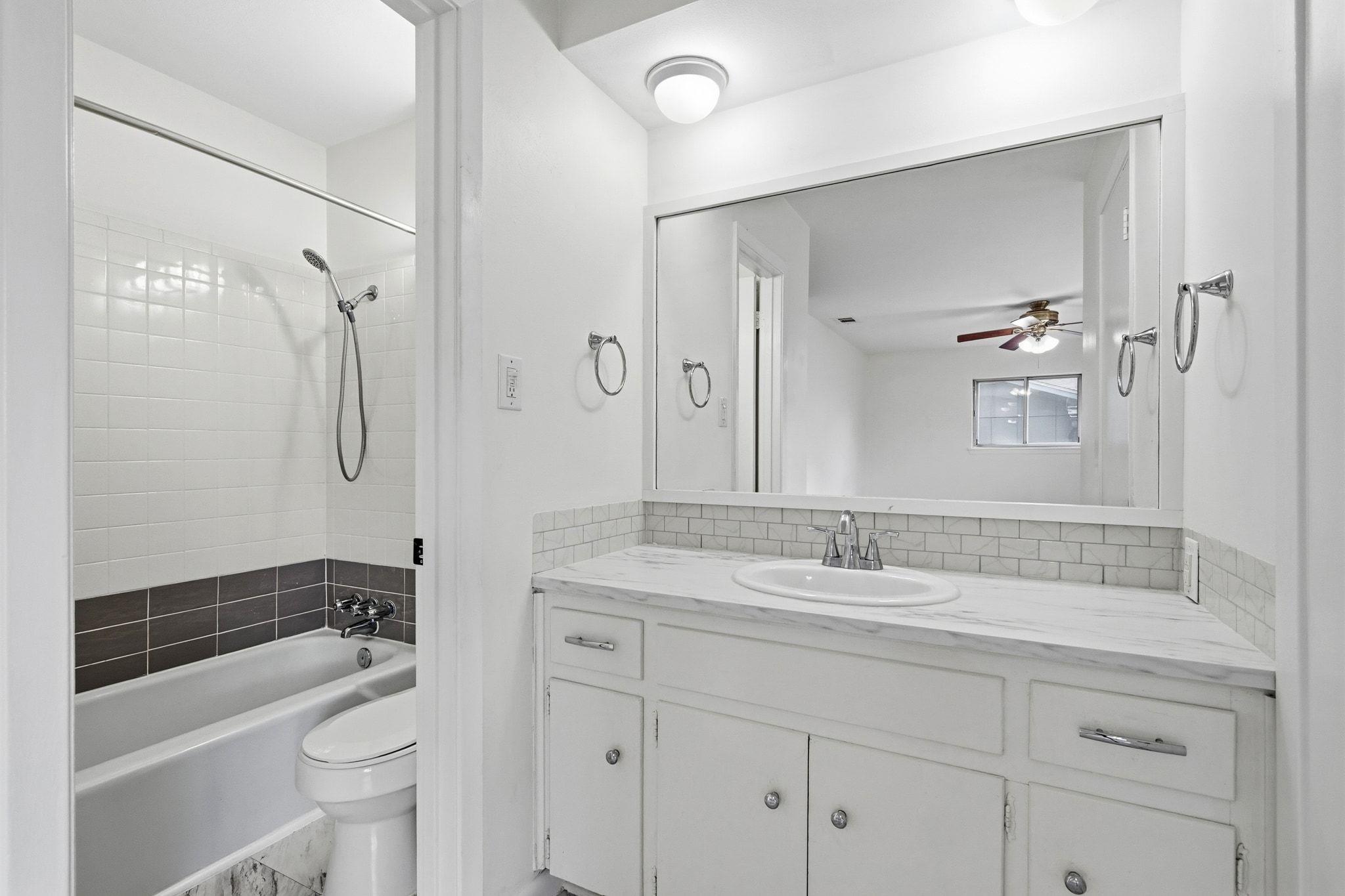 9504 Hansford Dr, Austin, TX 78753