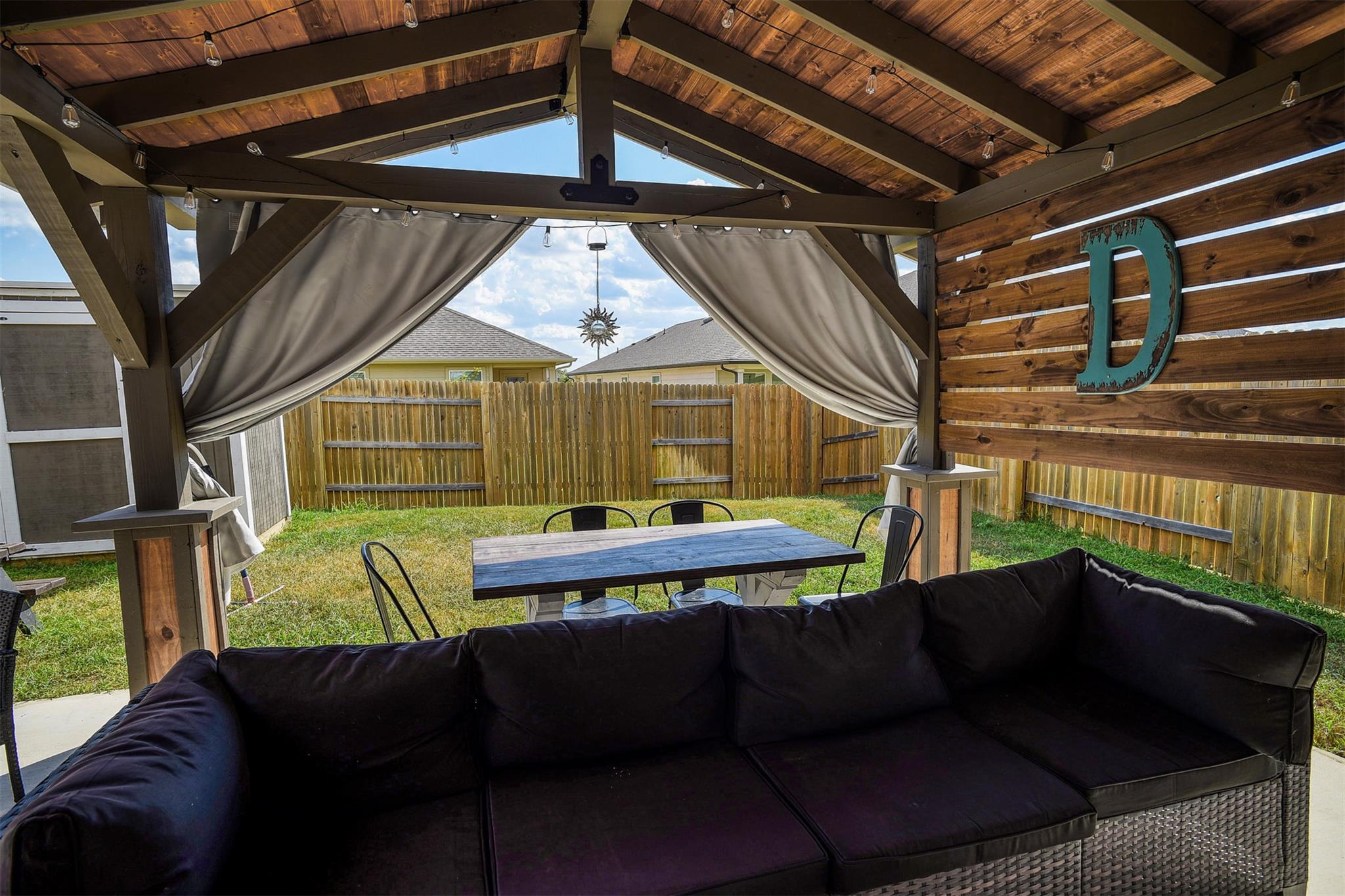 205 Driftwood Ln, Bastrop, TX 78602