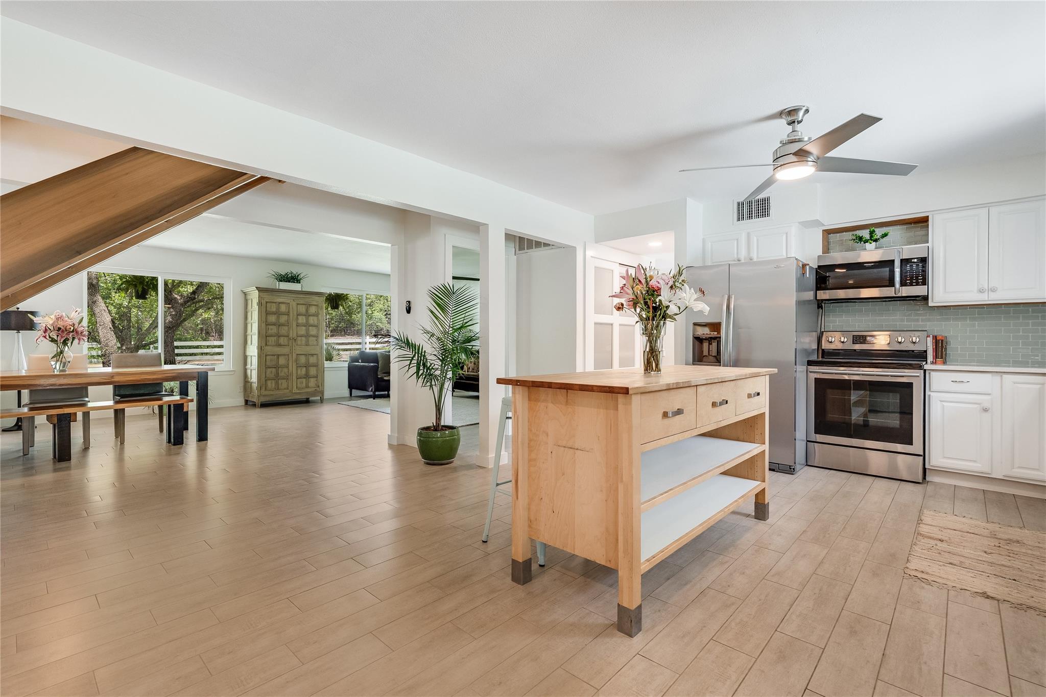 10133 Oliver Dr, Austin, TX 78737