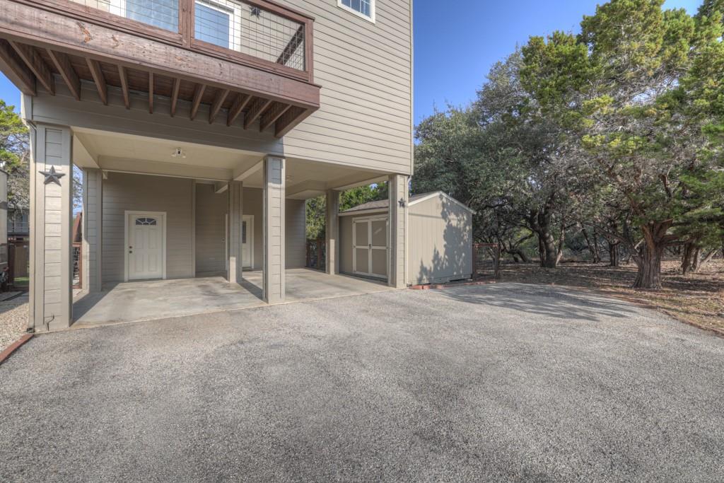 1156 Riviera Dr, Canyon Lake, TX 78133