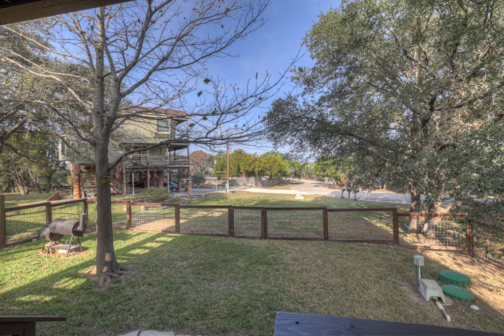 1156 Riviera Dr, Canyon Lake, TX 78133