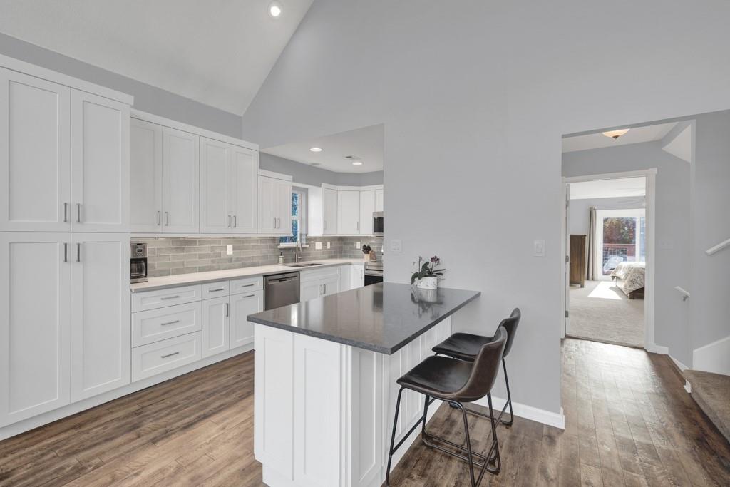 1156 Riviera Dr, Canyon Lake, TX 78133