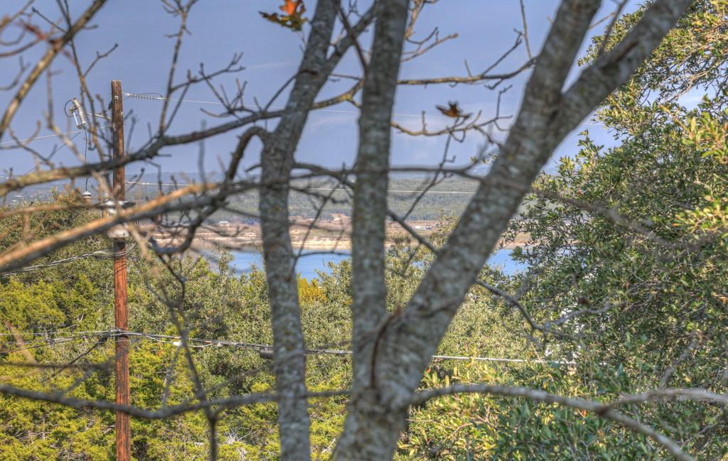 1156 Riviera Dr, Canyon Lake, TX 78133