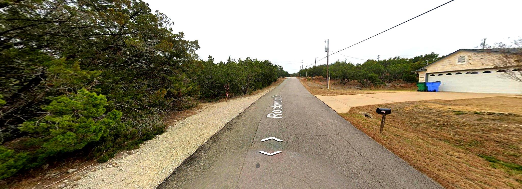 3907 Rockwood Dr, Lago Vista, TX 78645