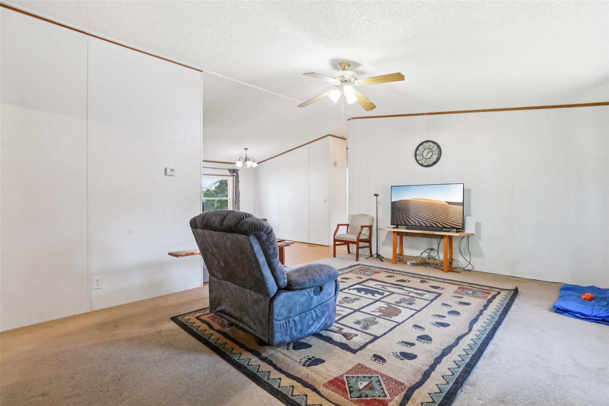 6975 Silver Mine Rd, Harwood, TX 78632