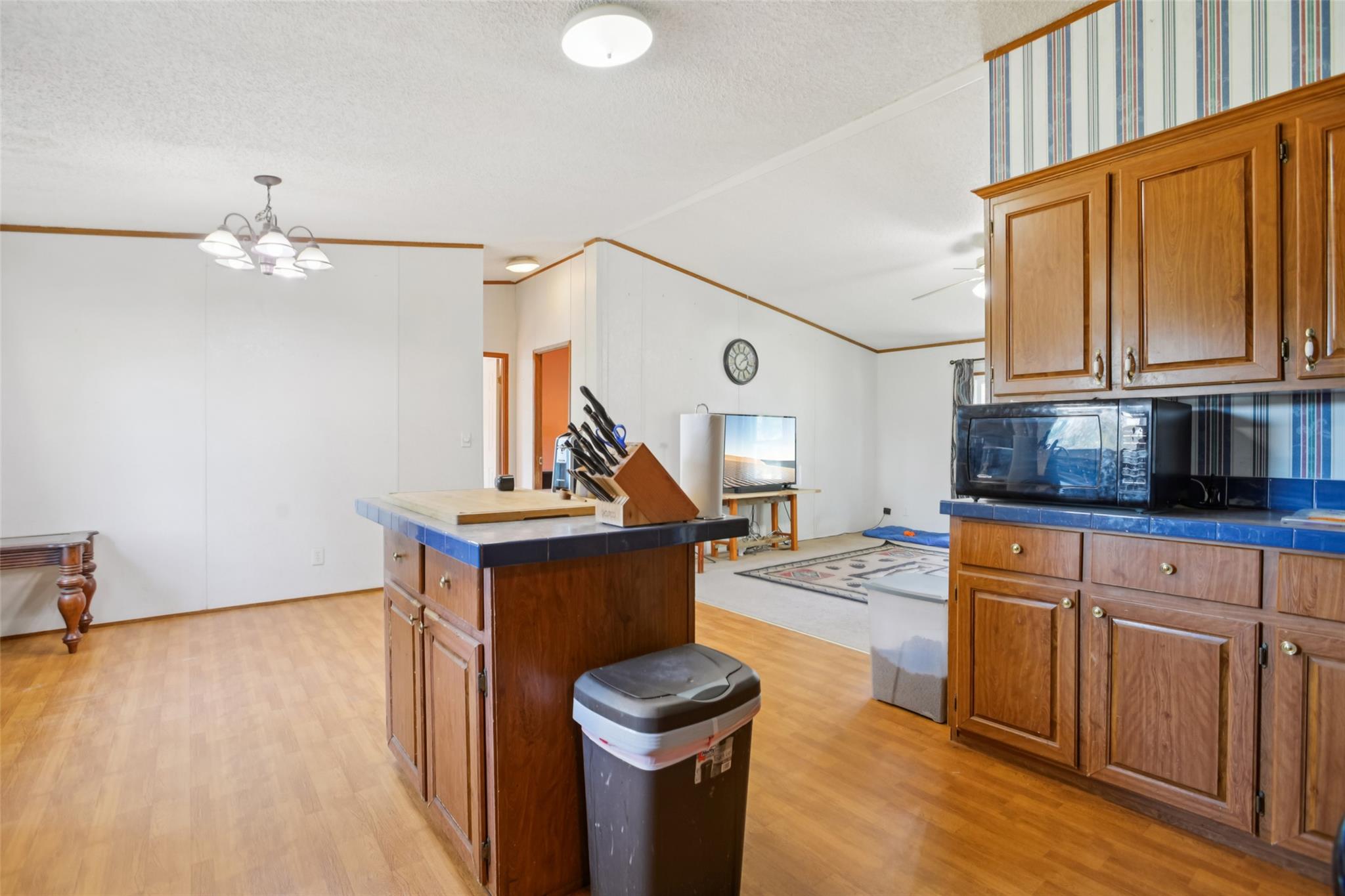 6975 Silver Mine Rd, Harwood, TX 78632