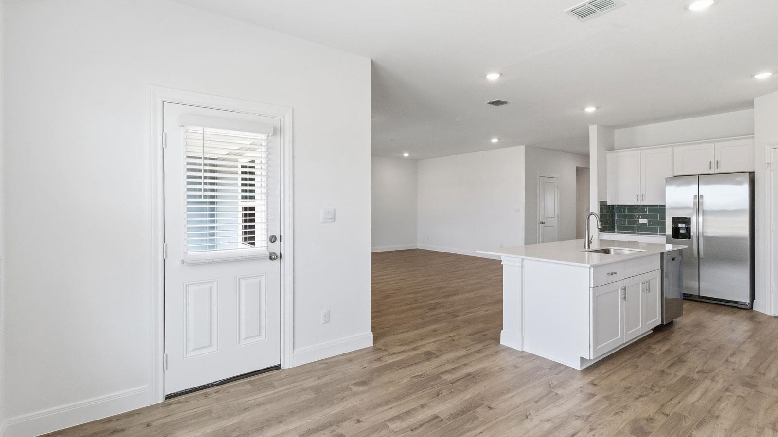 146 Union Pacific Dr, Cedar Creek, TX 78612