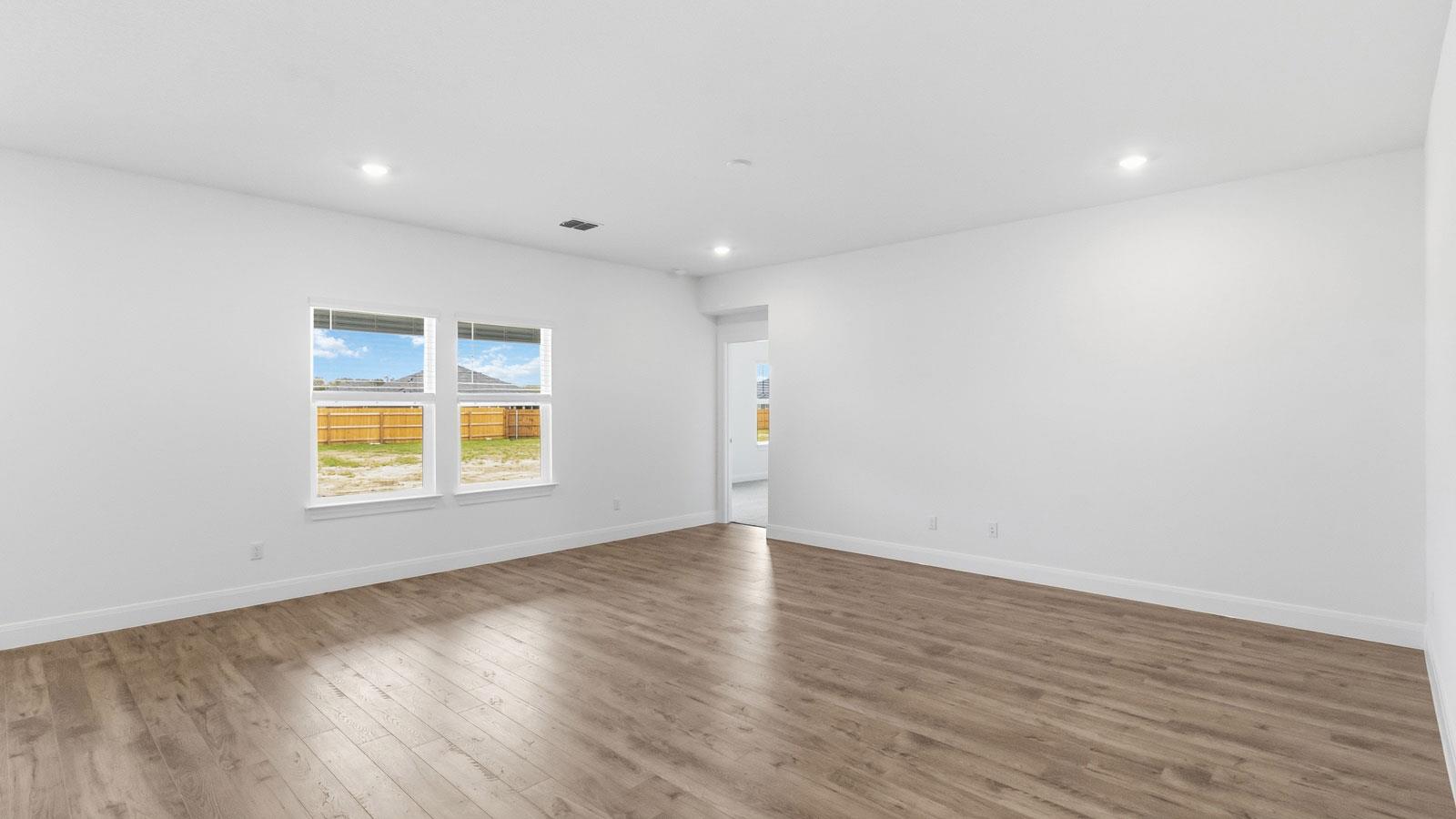 146 Union Pacific Dr, Cedar Creek, TX 78612
