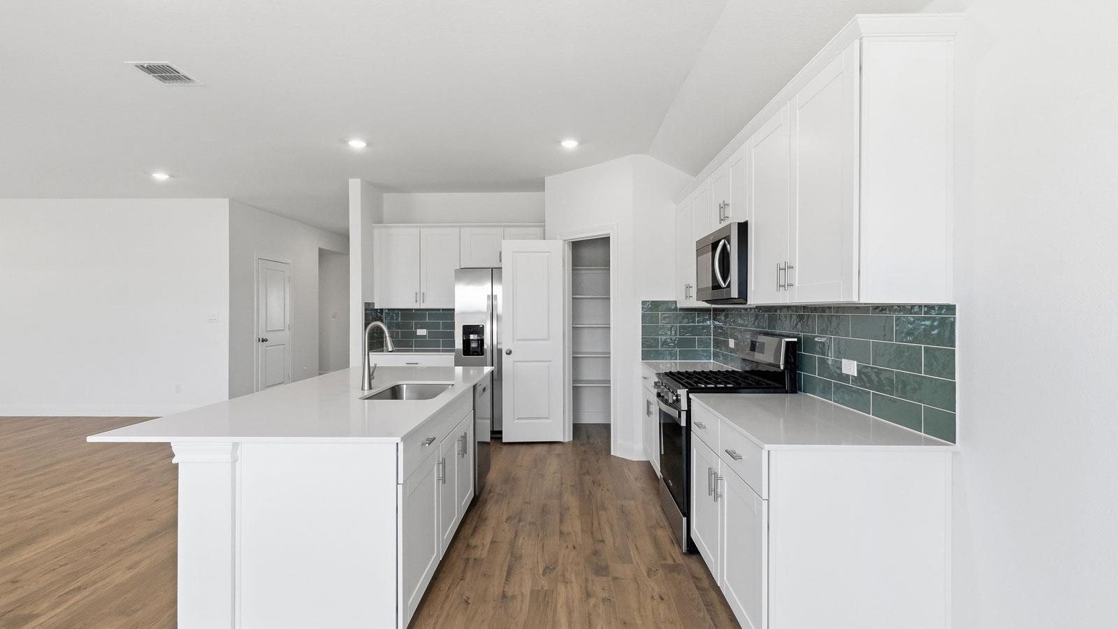 146 Union Pacific Dr, Cedar Creek, TX 78612