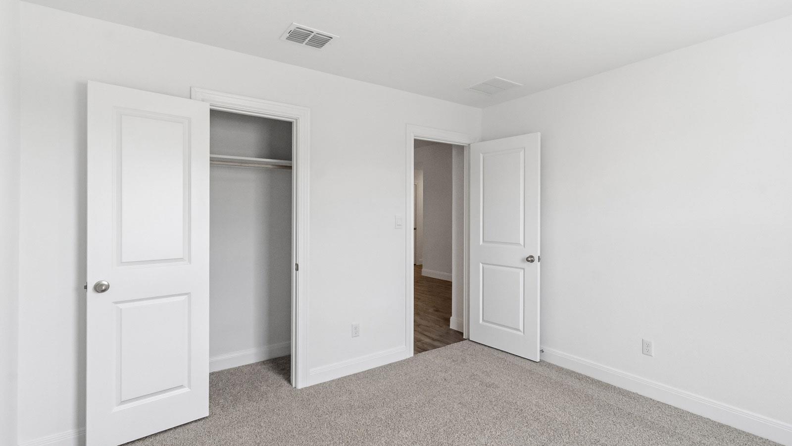 146 Union Pacific Dr, Cedar Creek, TX 78612