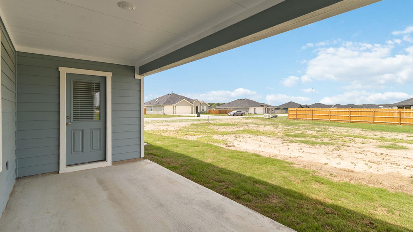 146 Union Pacific Dr, Cedar Creek, TX 78612